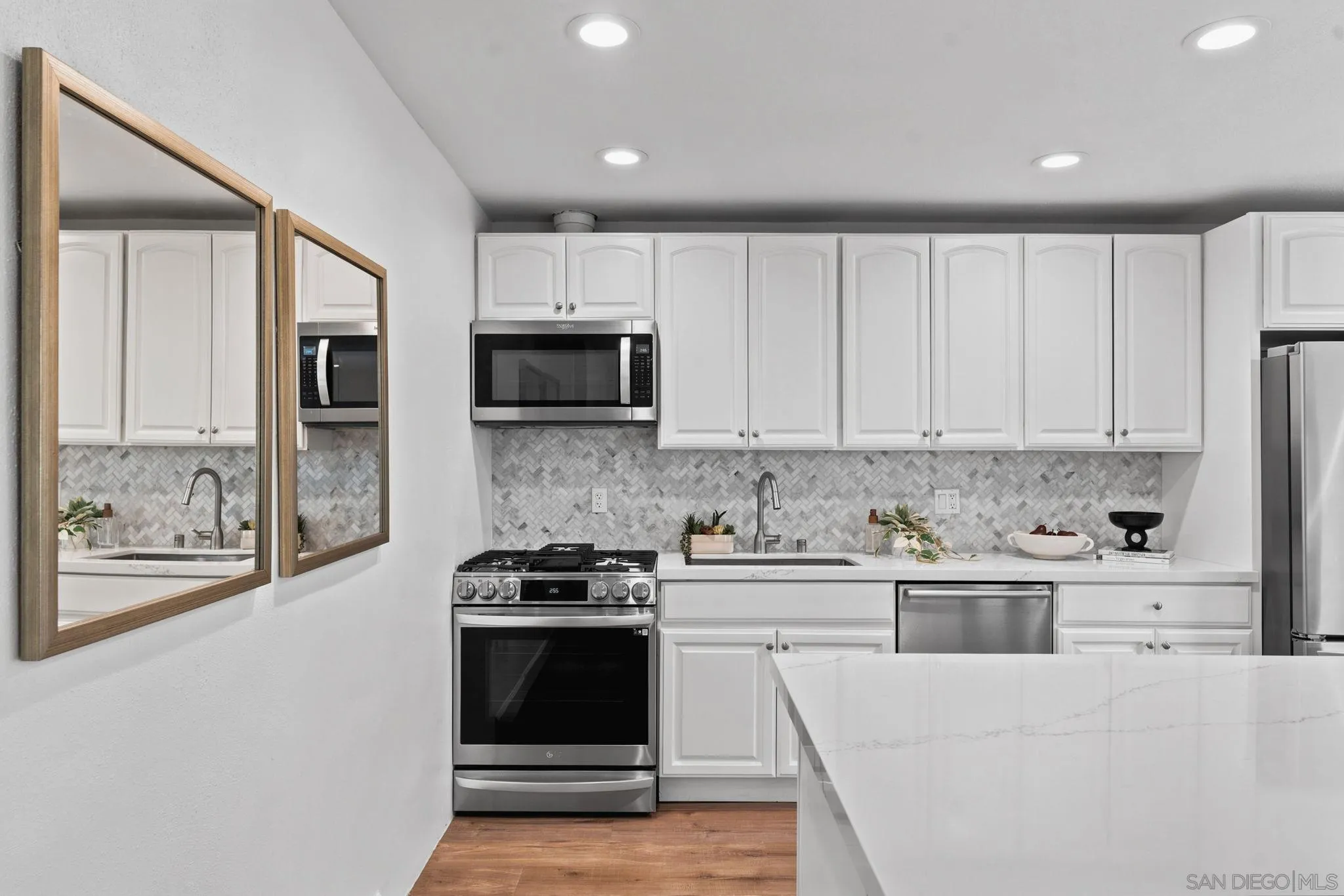 https://cdn.realtyfeed.com/cdn/127/260021878/5057b1232c20793a106b03eb87abe9e2.webp
