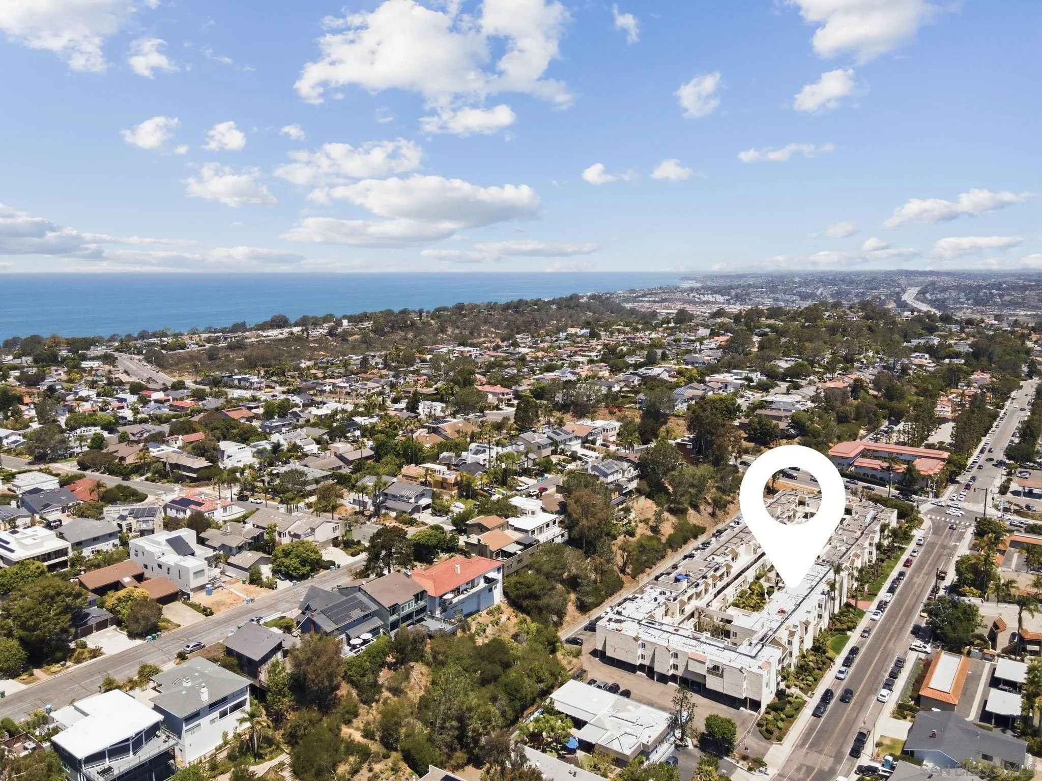 https://cdn.realtyfeed.com/cdn/127/260021878/df9ccea4b08f8524451af72ee3c216ff.webp