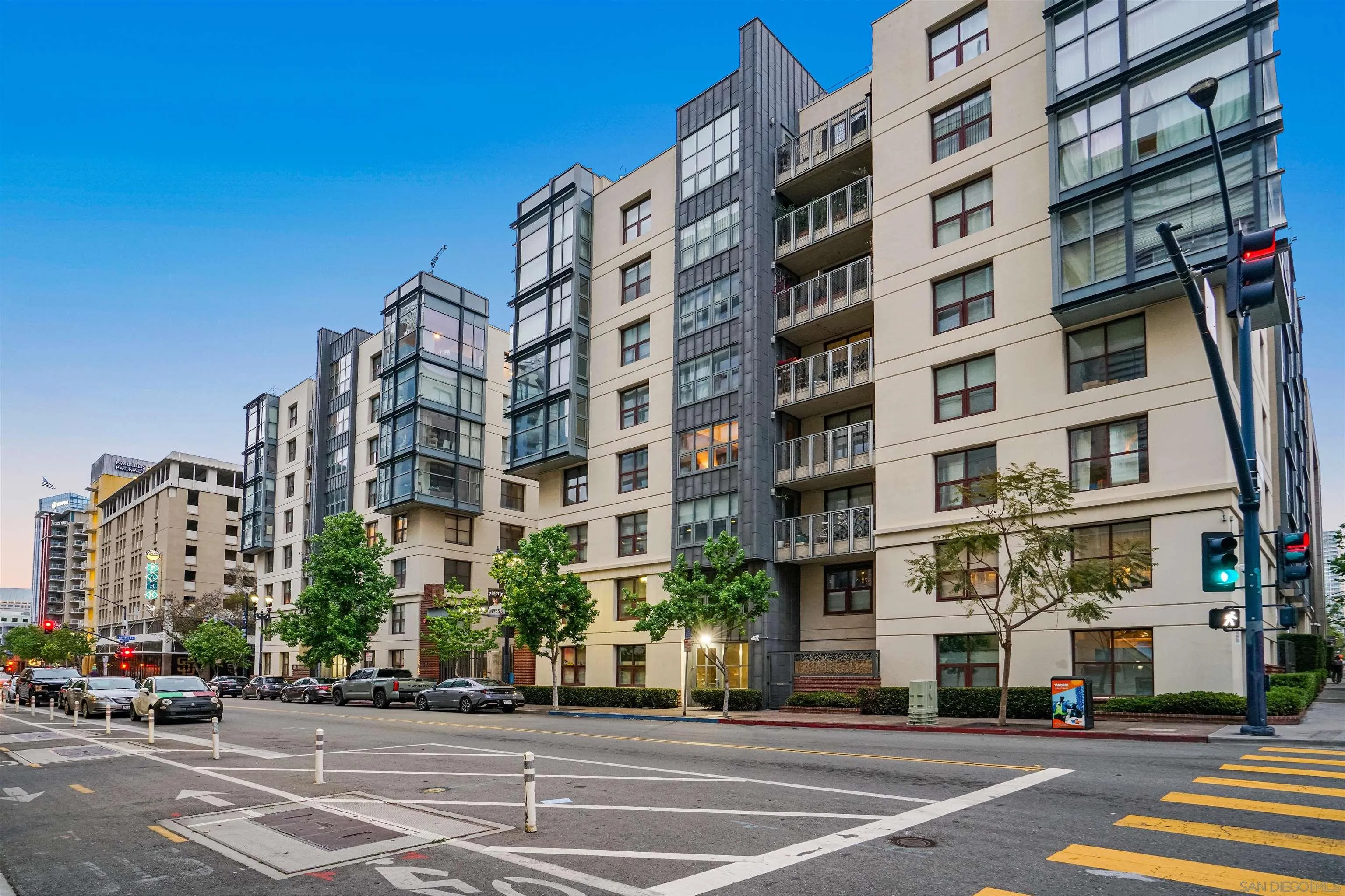 https://cdn.realtyfeed.com/cdn/127/260021881/08ee638367fbb8d14bc08ca68242646c.webp