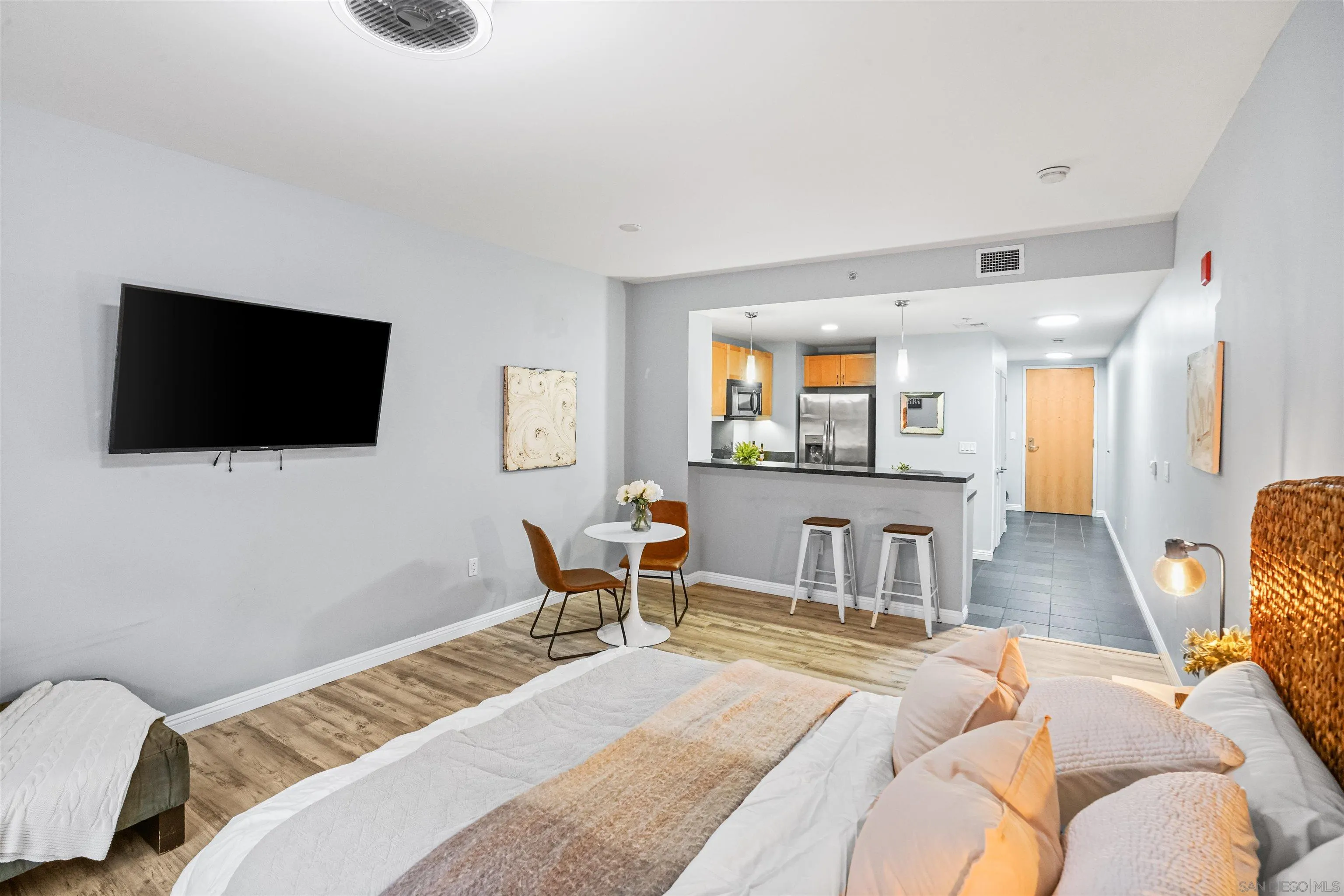 https://cdn.realtyfeed.com/cdn/127/260021881/0b8bfaae344f0f2ae60b2e1124c9a912.webp