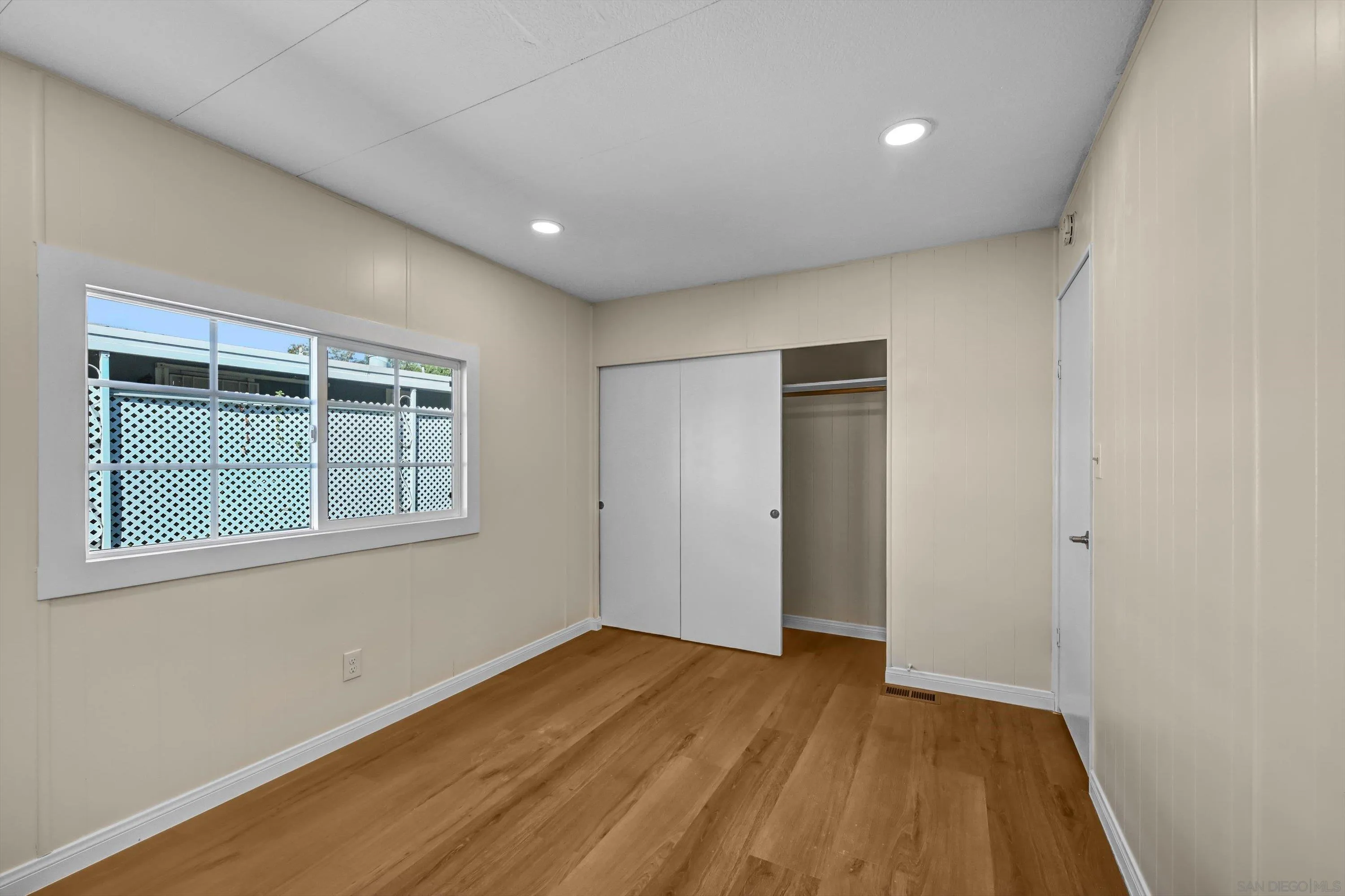 https://cdn.realtyfeed.com/cdn/127/260021885/5b713771b33bc4beb947205f4dd86e1d.webp