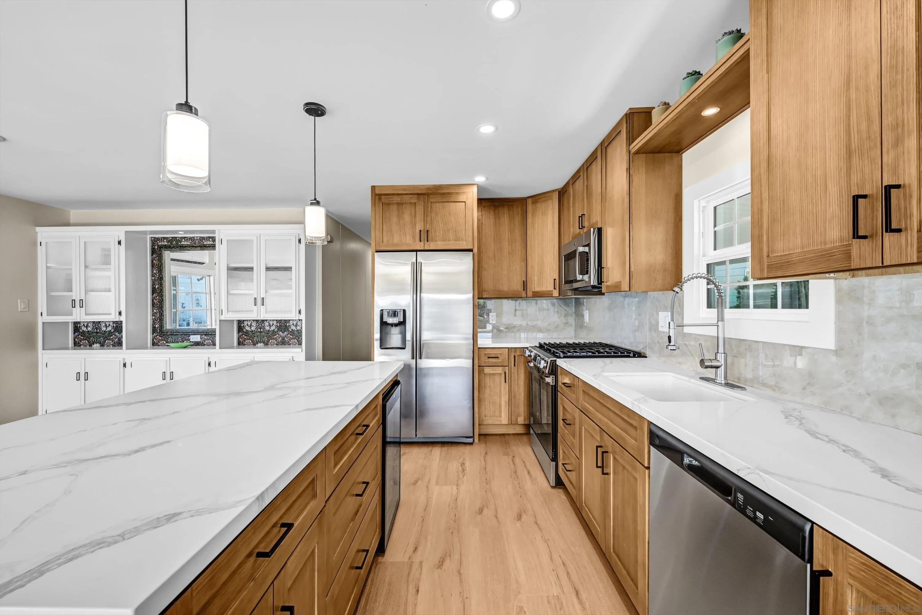 https://cdn.realtyfeed.com/cdn/127/260021885/87a4144ff37bd01b235d756a709c387c.webp