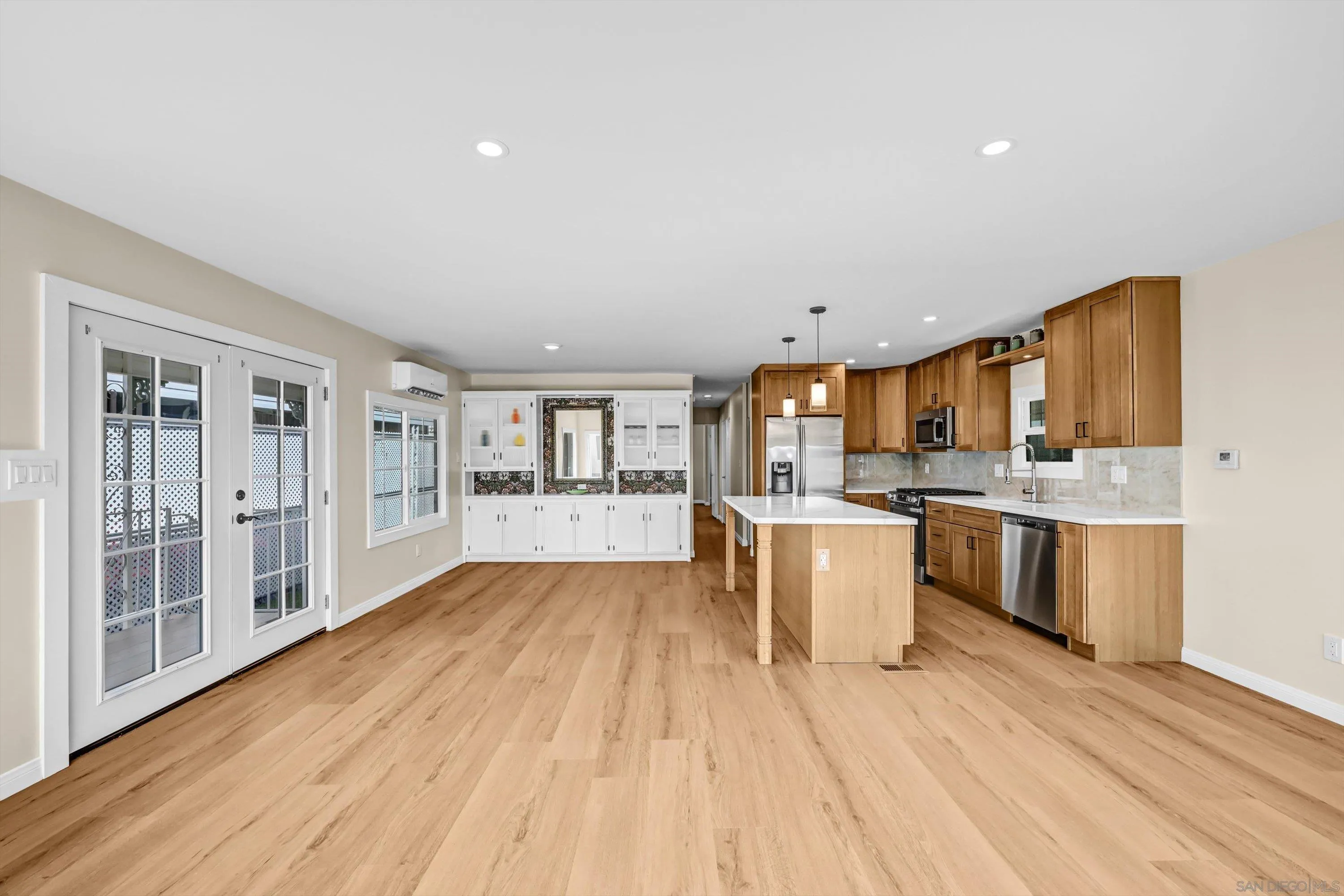https://cdn.realtyfeed.com/cdn/127/260021885/e37eb28ca0797711754b16077fa9e702.webp