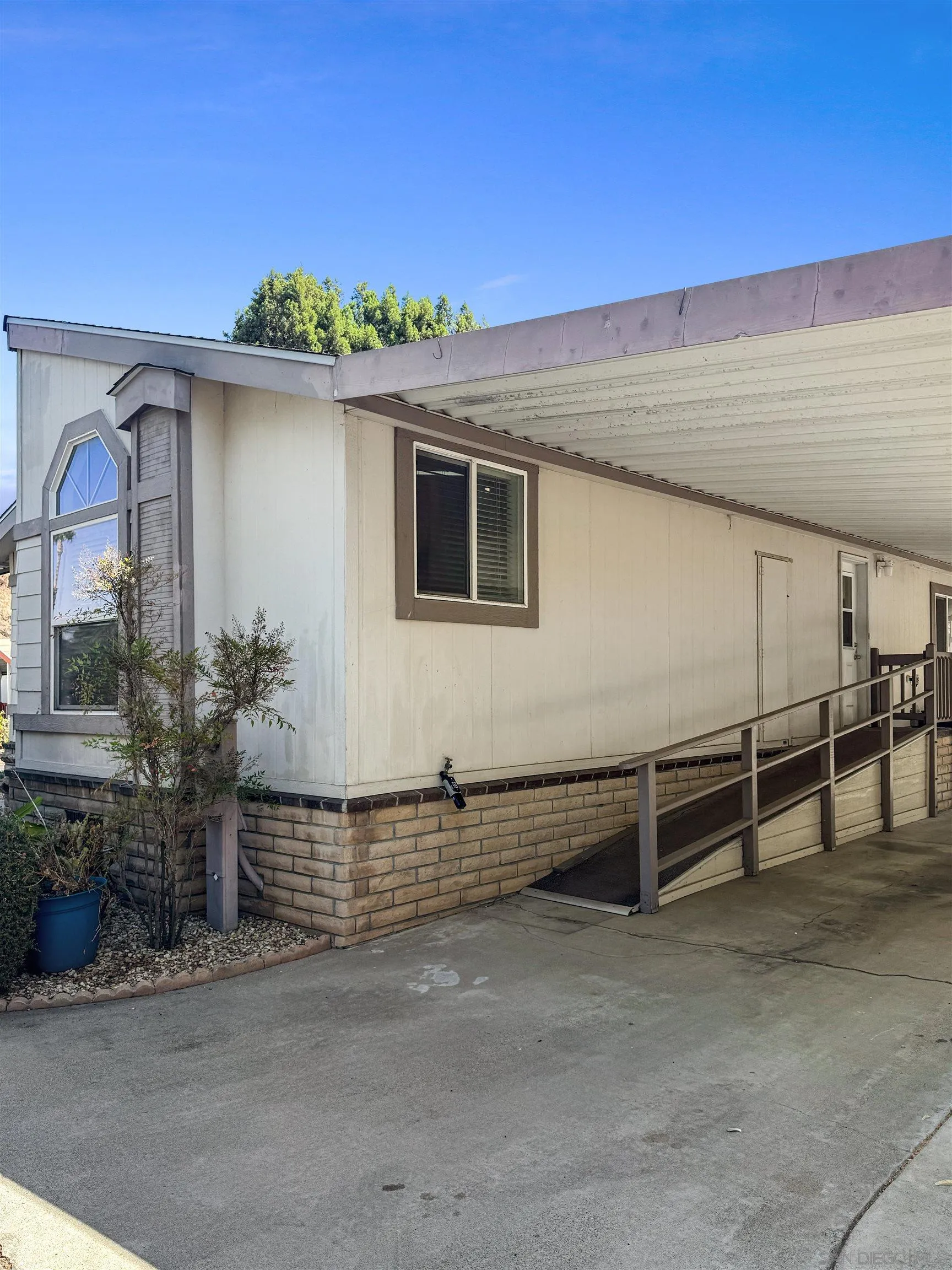 https://cdn.realtyfeed.com/cdn/127/260021888/ad443900969b667e7b14ef015aefee9f.webp