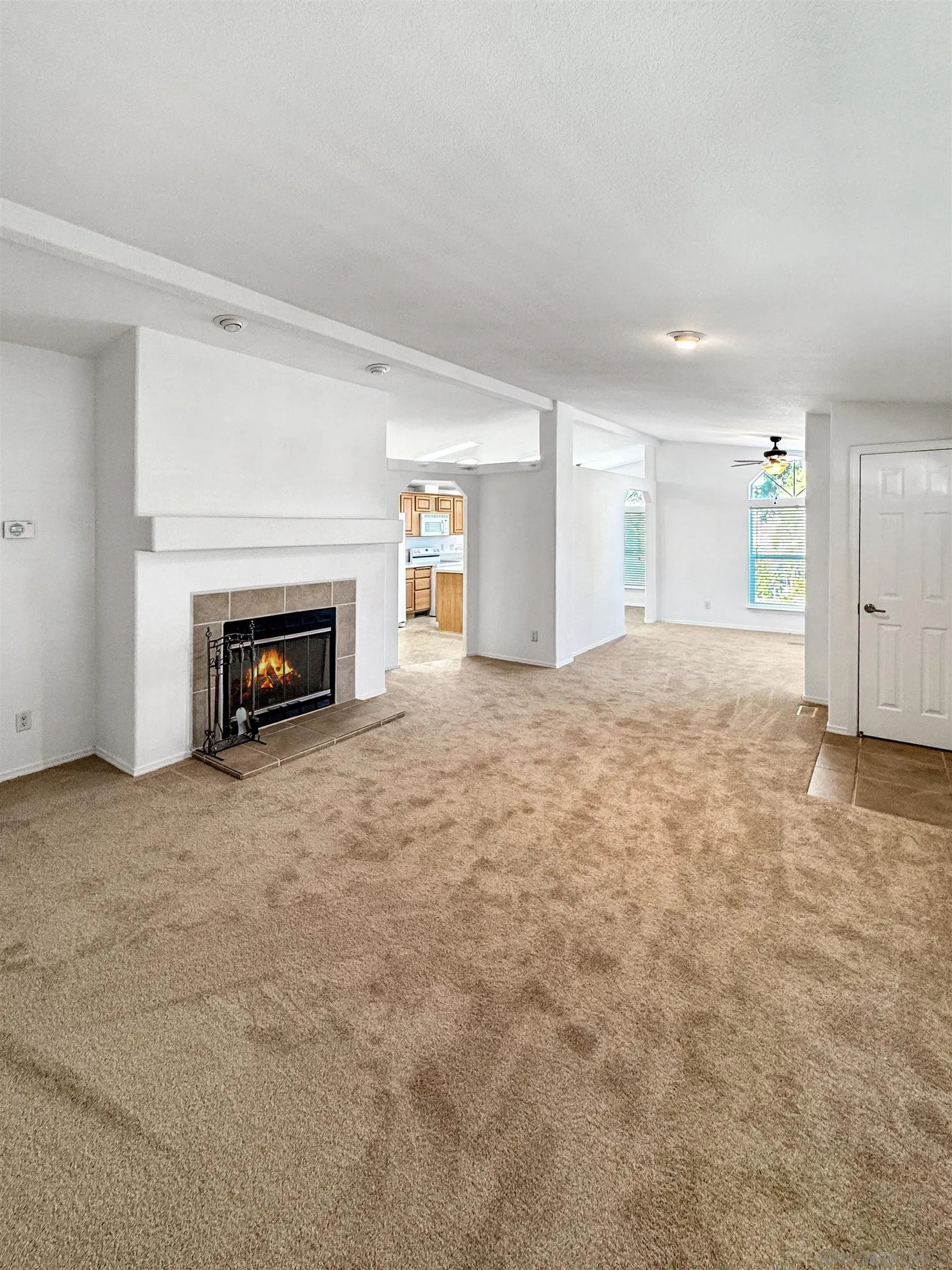 https://cdn.realtyfeed.com/cdn/127/260021888/f78a7740a15be65a8bdc9cee31af8b6a.webp