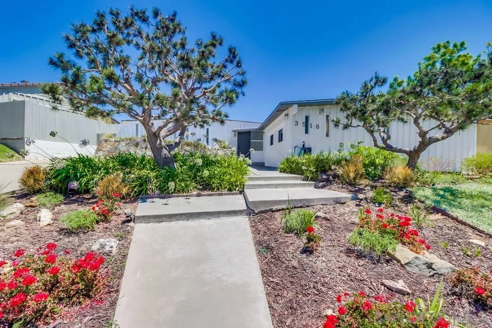 San Diego, CA 92106