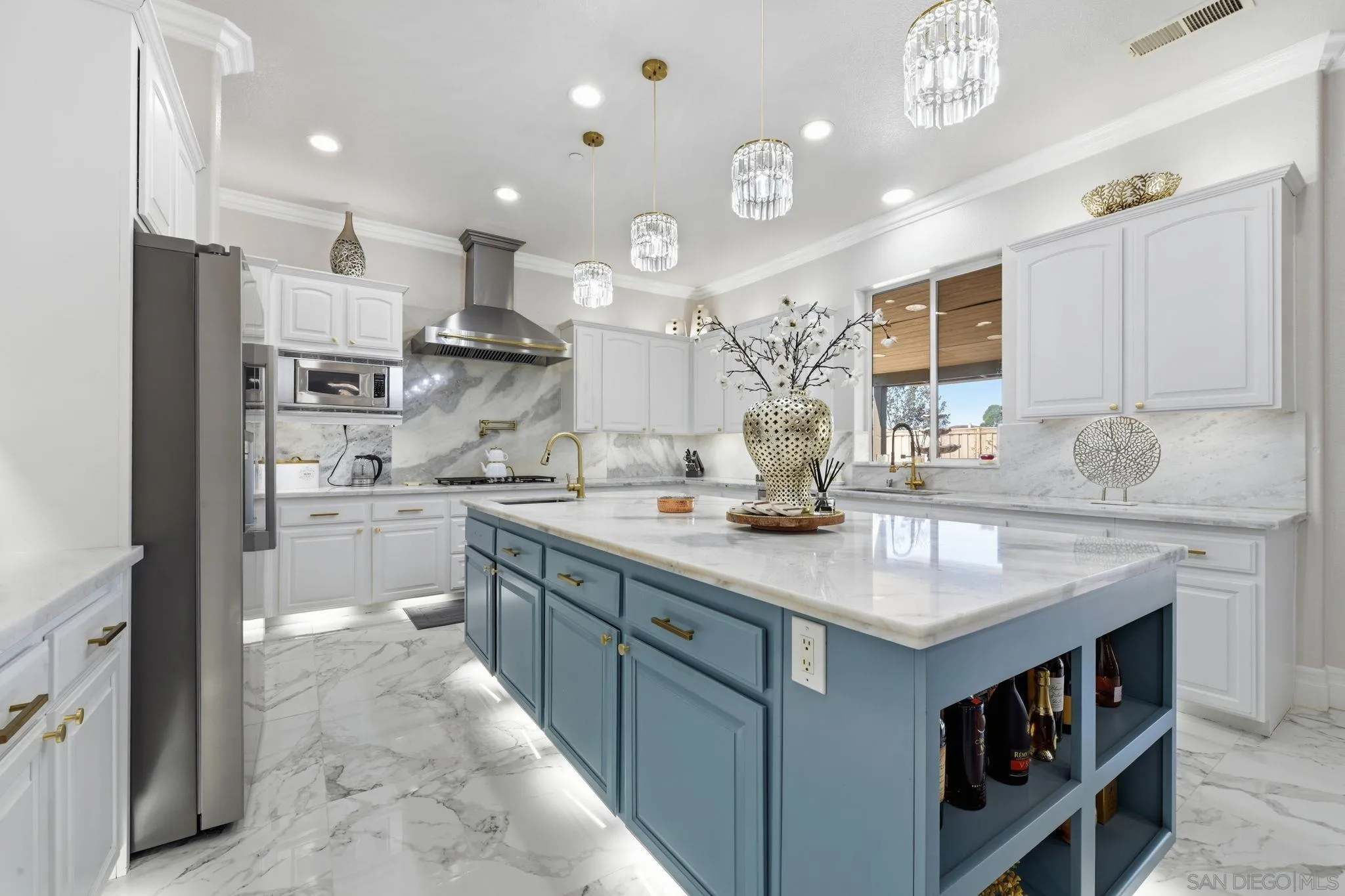 https://cdn.realtyfeed.com/cdn/127/260021893/007b3208e7d49196c73b53dce208da08.webp
