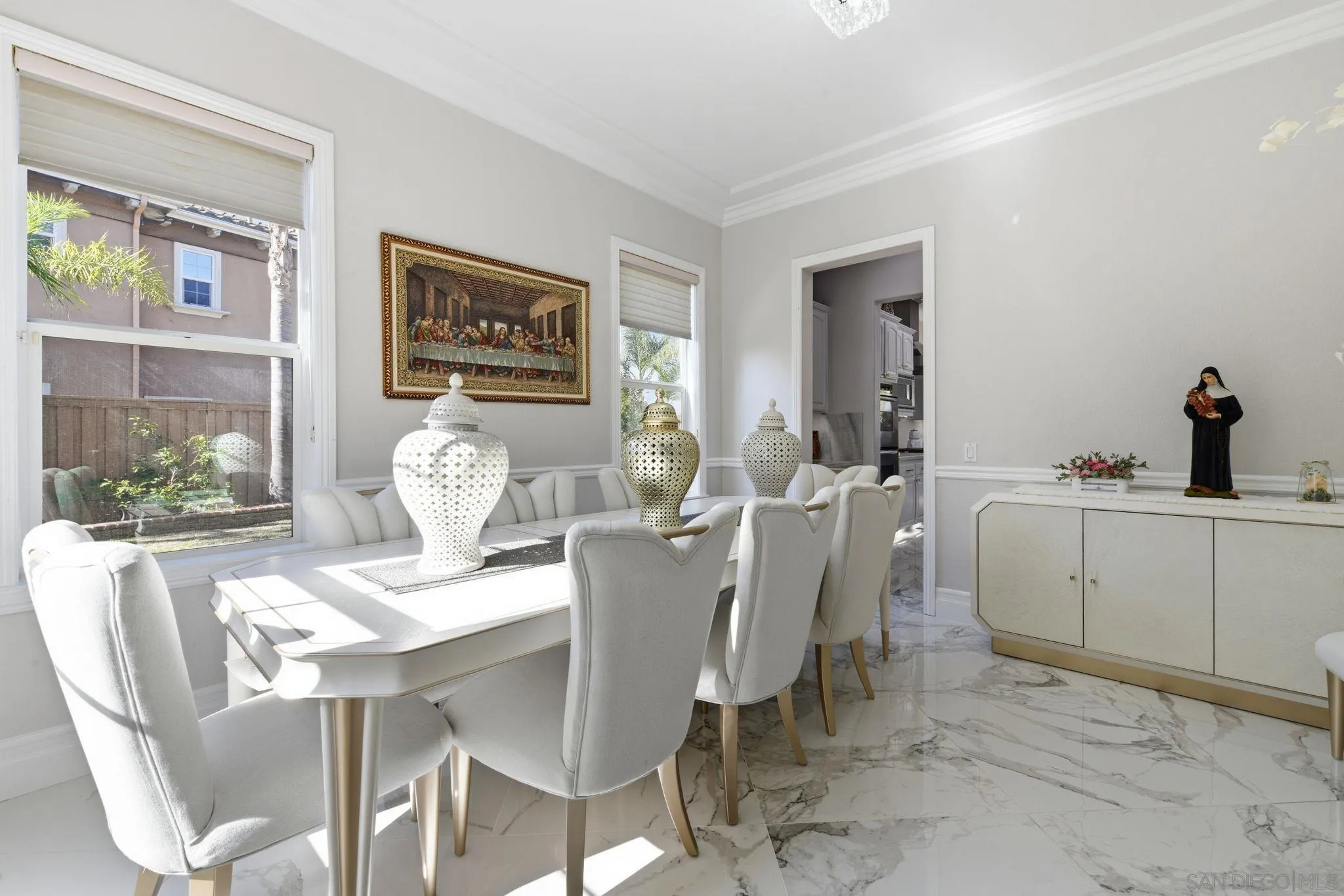 https://cdn.realtyfeed.com/cdn/127/260021893/01c6b9e4e22baa82a552cc19340456be.webp