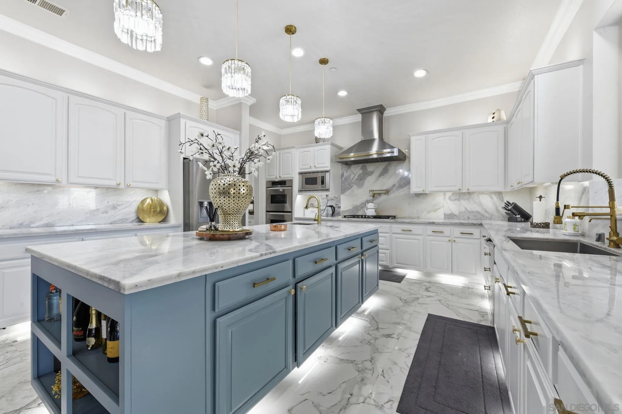 https://cdn.realtyfeed.com/cdn/127/260021893/42d99767b3ce7c0d57b130b2c8992e68.webp