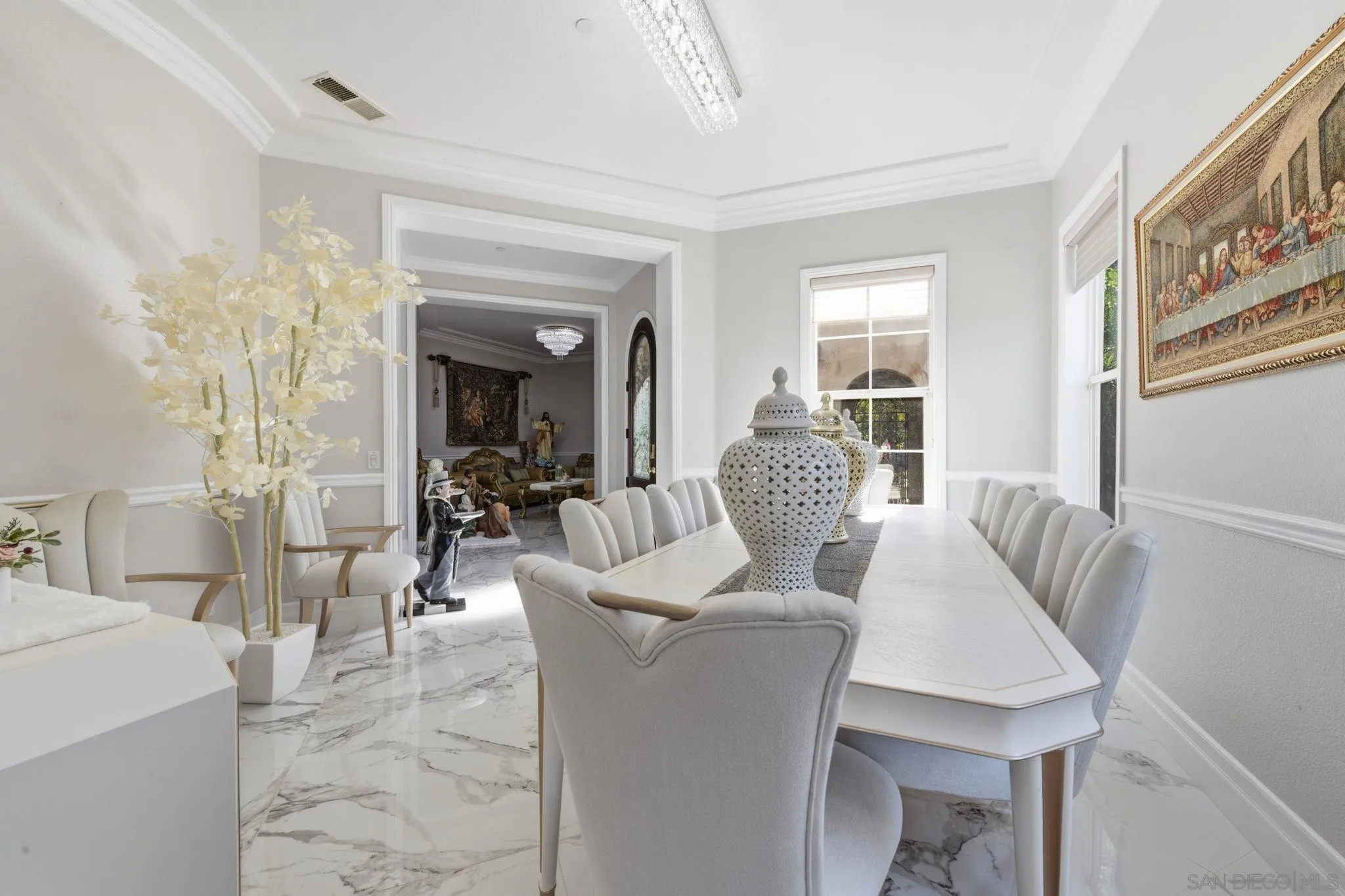 https://cdn.realtyfeed.com/cdn/127/260021893/86ed62398f3070e7590f569b0e90594f.webp