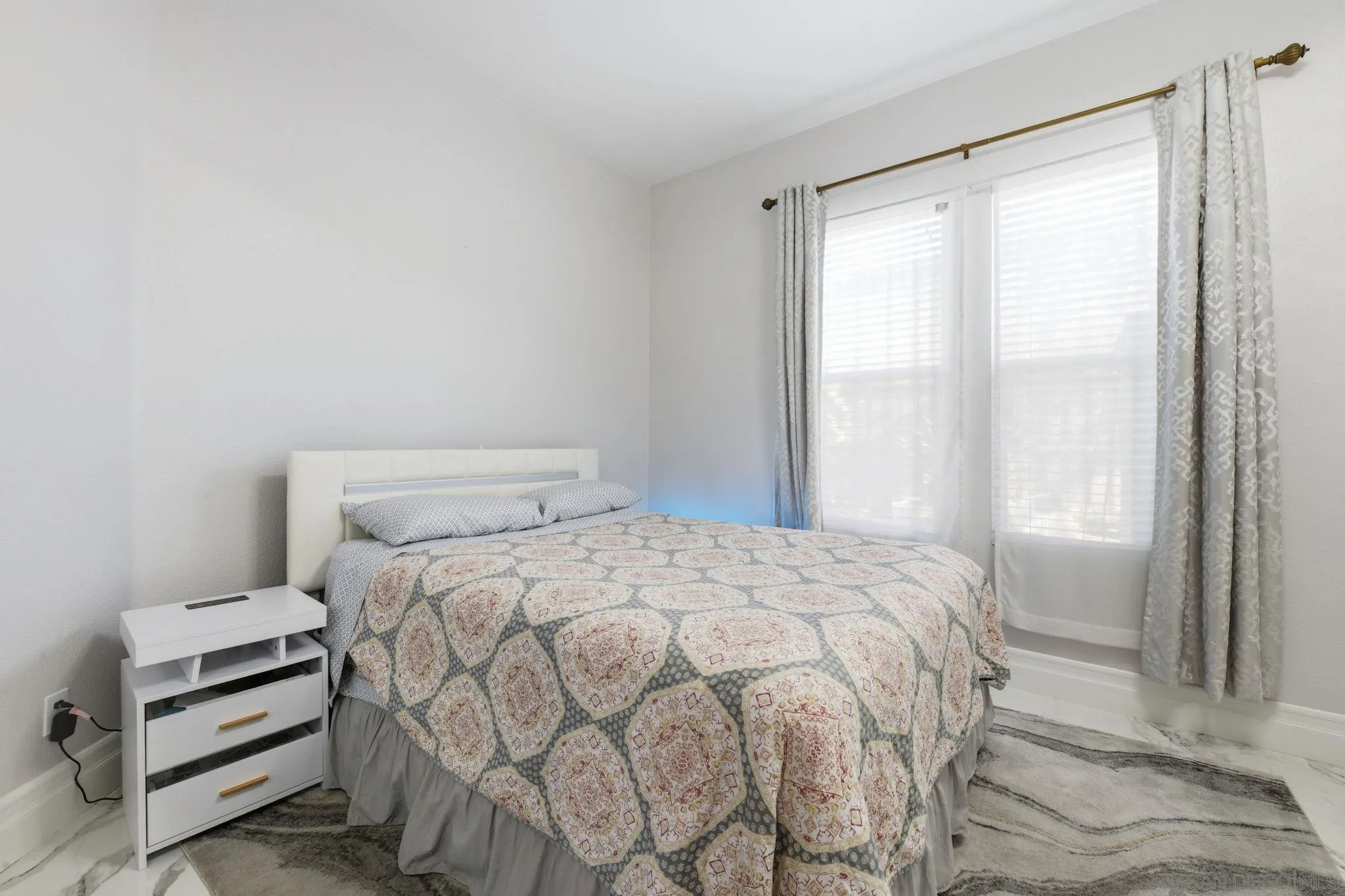 https://cdn.realtyfeed.com/cdn/127/260021893/af79e680494fe817aedd6aa8534f6a06.webp