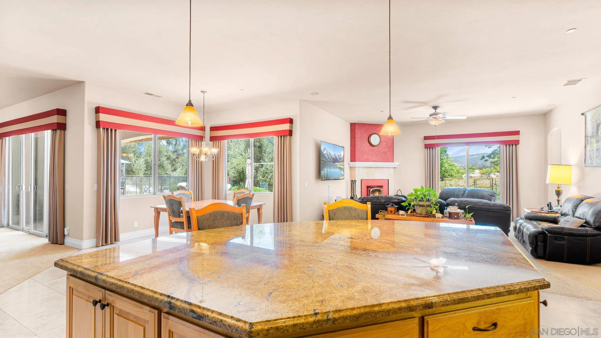 https://cdn.realtyfeed.com/cdn/127/260021894/0317fd96d31f692726ed7ffbeebb14b9.webp