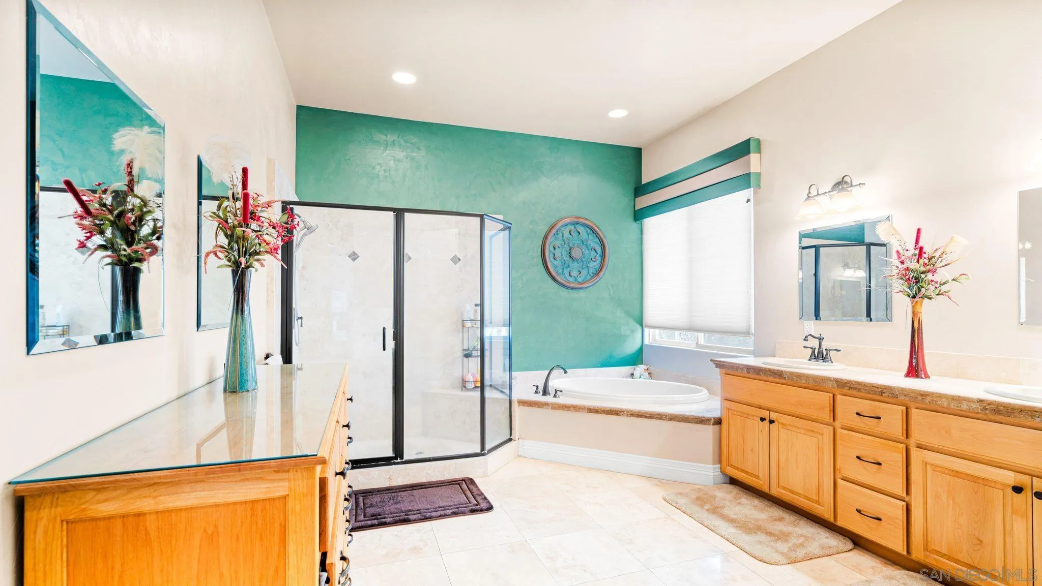 https://cdn.realtyfeed.com/cdn/127/260021894/18ddbd485214149be5cacf4af052ac15.webp