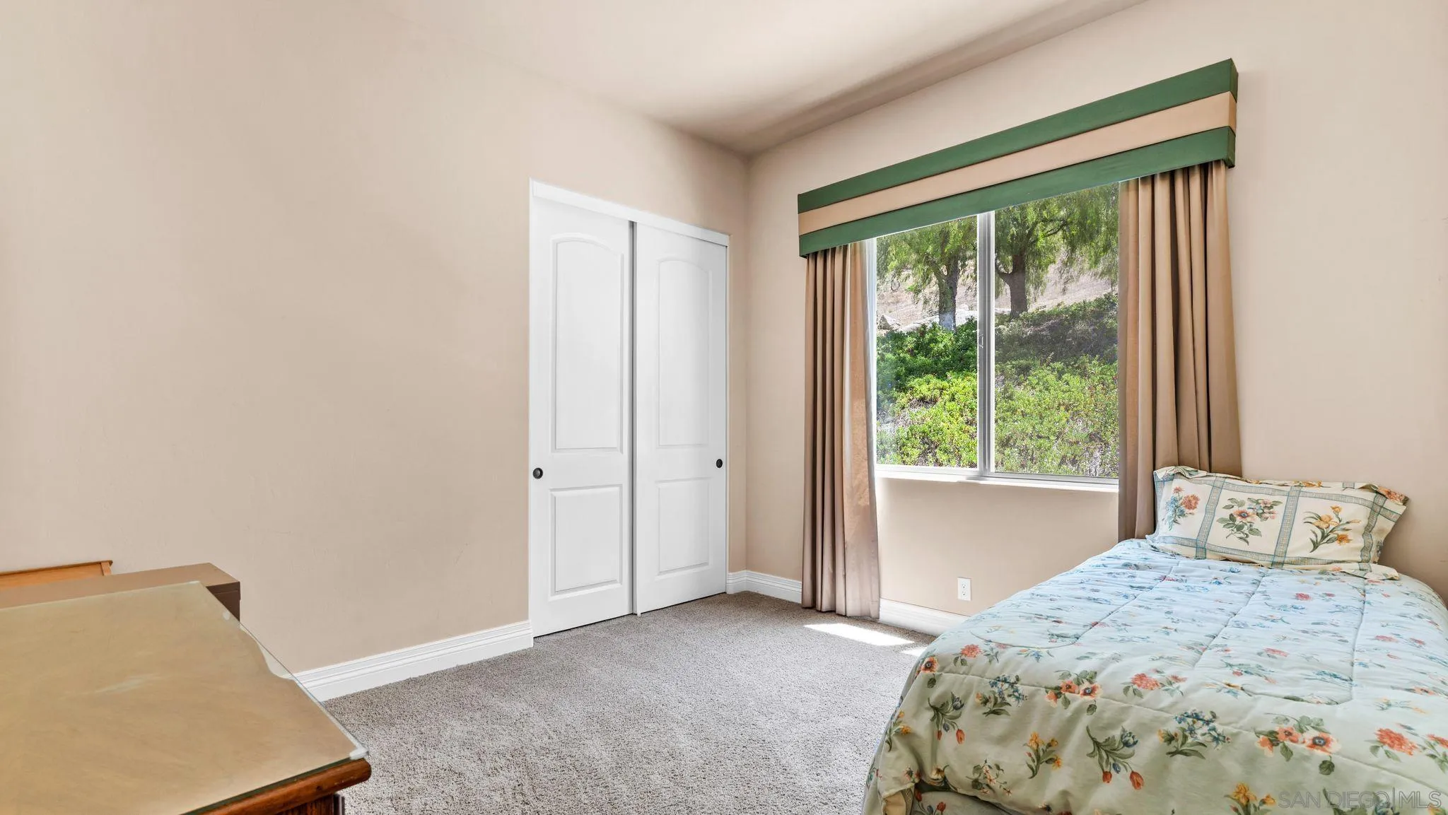 https://cdn.realtyfeed.com/cdn/127/260021894/3771ecf05c3273613dfbf9ce2f3f55fe.webp