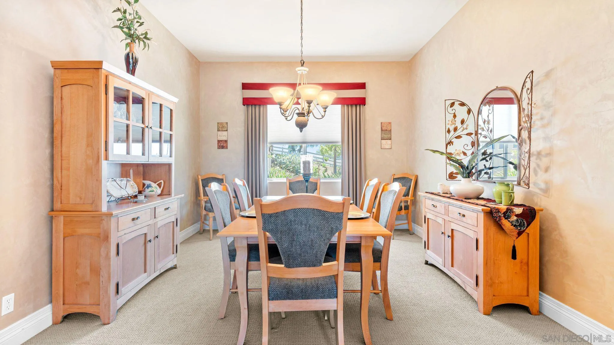 https://cdn.realtyfeed.com/cdn/127/260021894/55e6c5741ee672b3072b227f7ae82bc4.webp