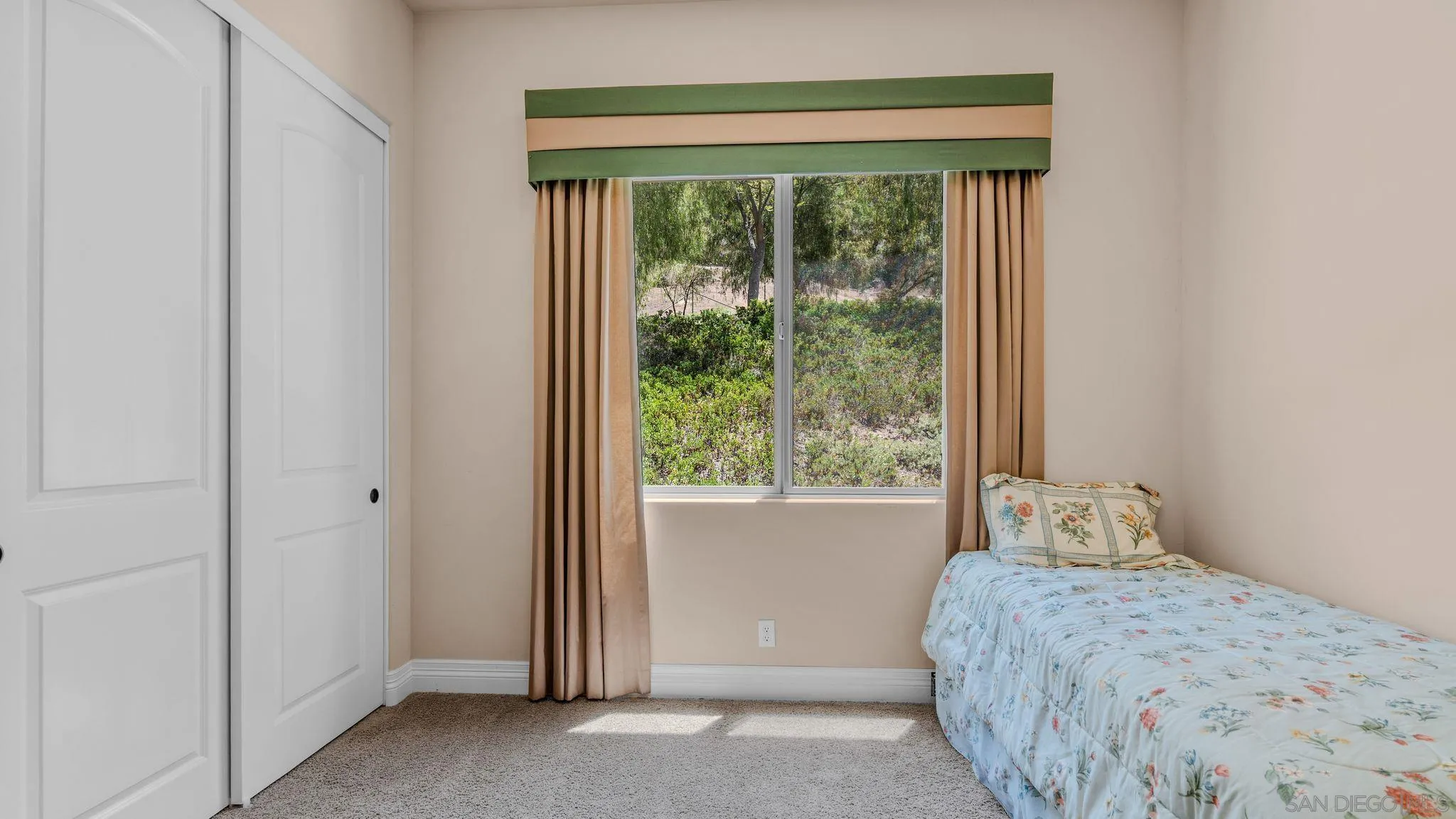 https://cdn.realtyfeed.com/cdn/127/260021894/e695366247ffd4b8f236f83146121ebf.webp