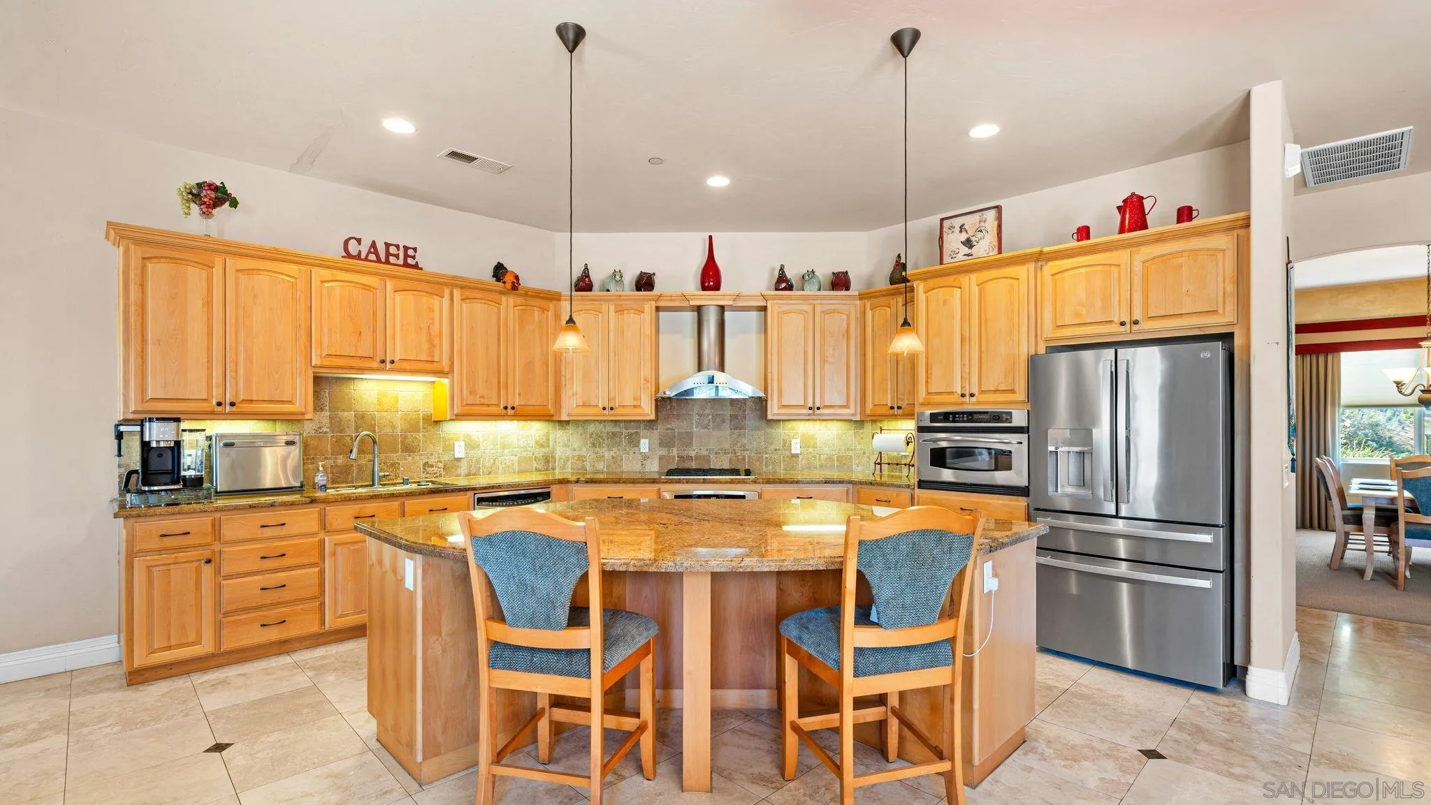https://cdn.realtyfeed.com/cdn/127/260021894/f9c473bcd54ba543f02af2bee505ed7d.webp