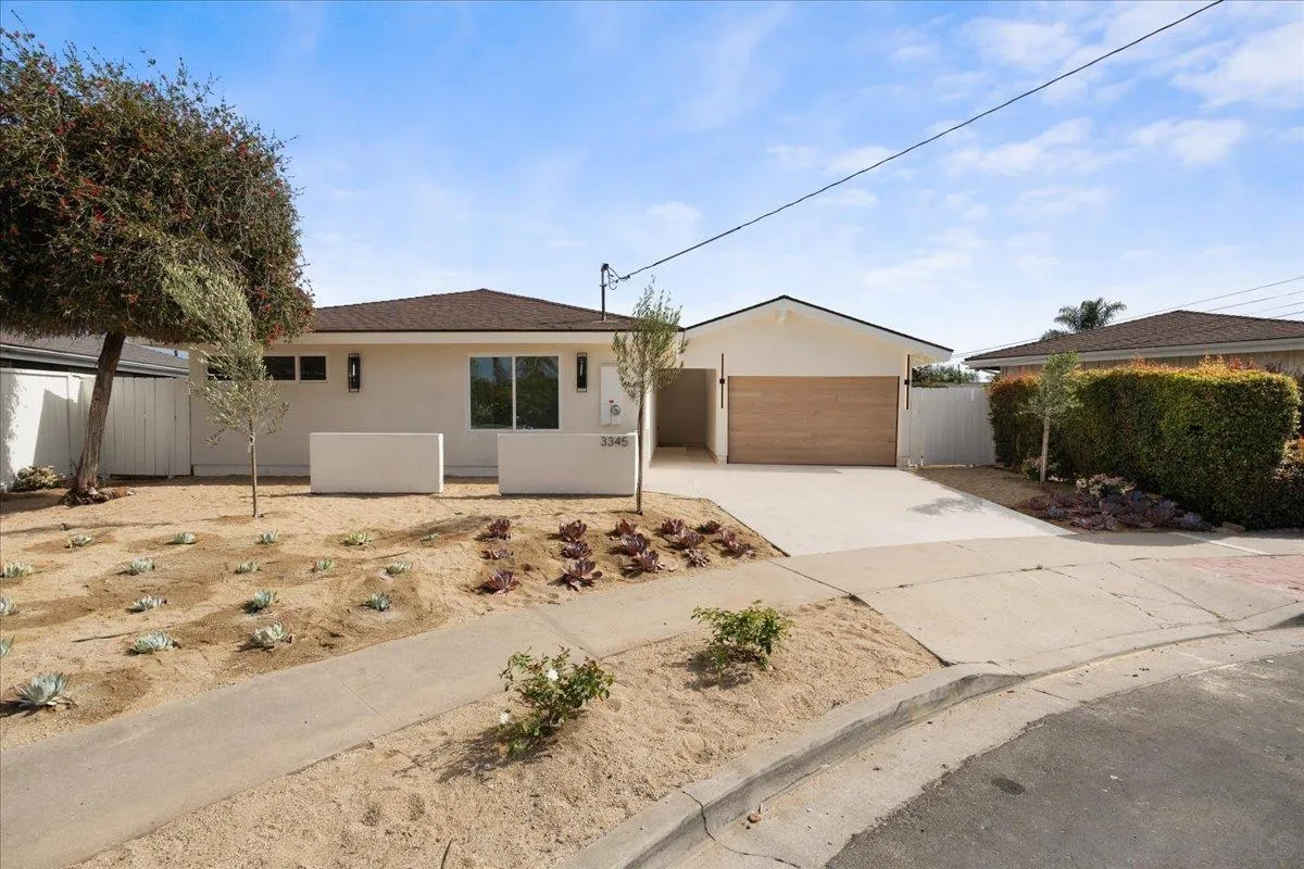 https://cdn.realtyfeed.com/cdn/127/260021899/0b9ba363502a9655e5ef1fabbef0fcb4.webp