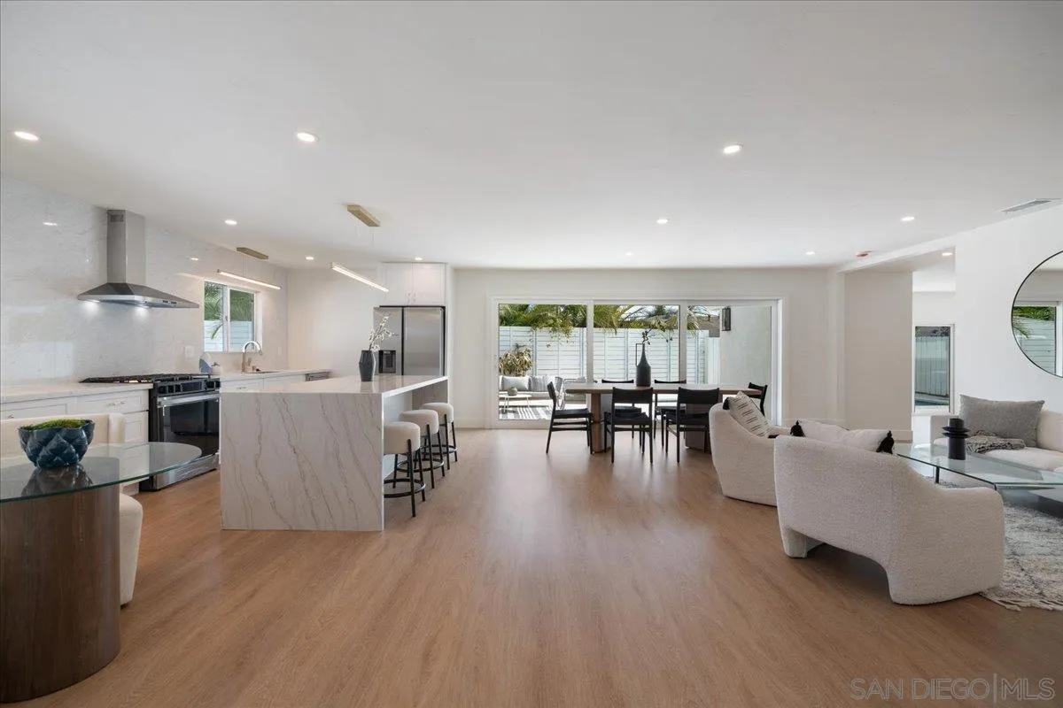 https://cdn.realtyfeed.com/cdn/127/260021899/614494c309c040548fe9d16fd96018b3.webp