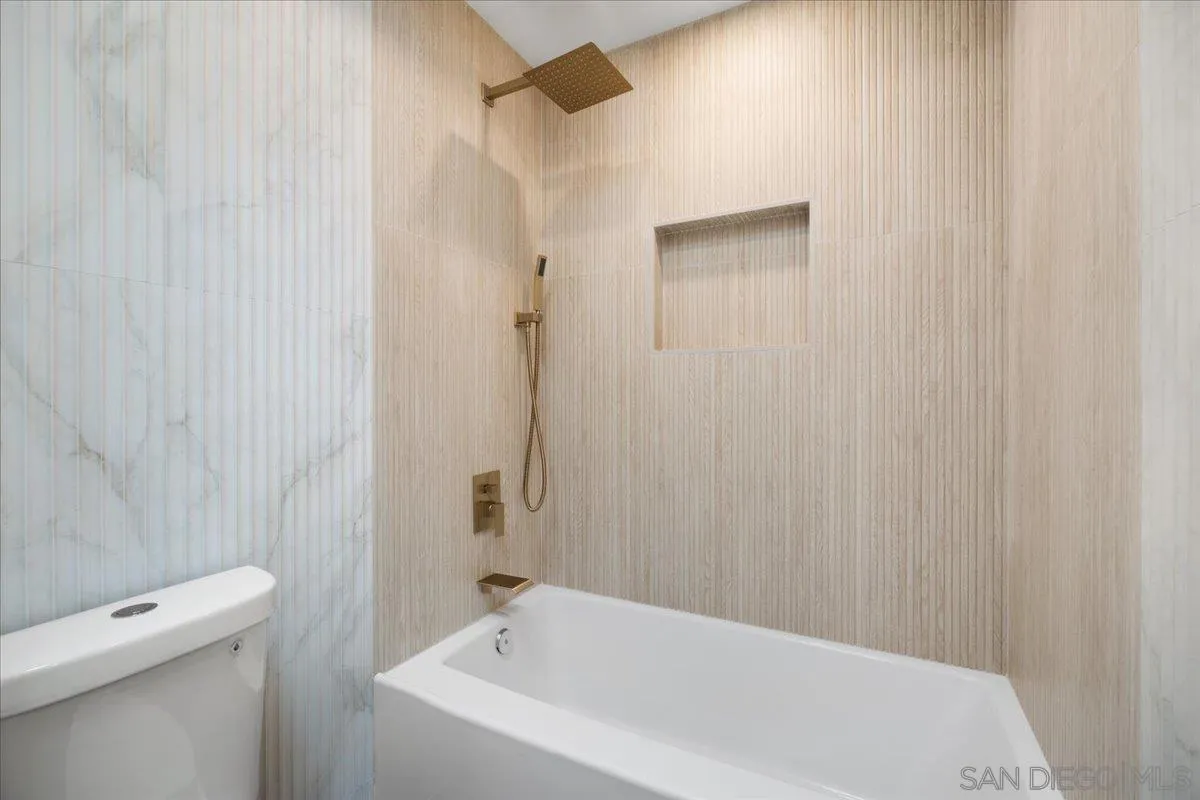 https://cdn.realtyfeed.com/cdn/127/260021899/b8b50b420bffa3e896b53a78672e2ee0.webp