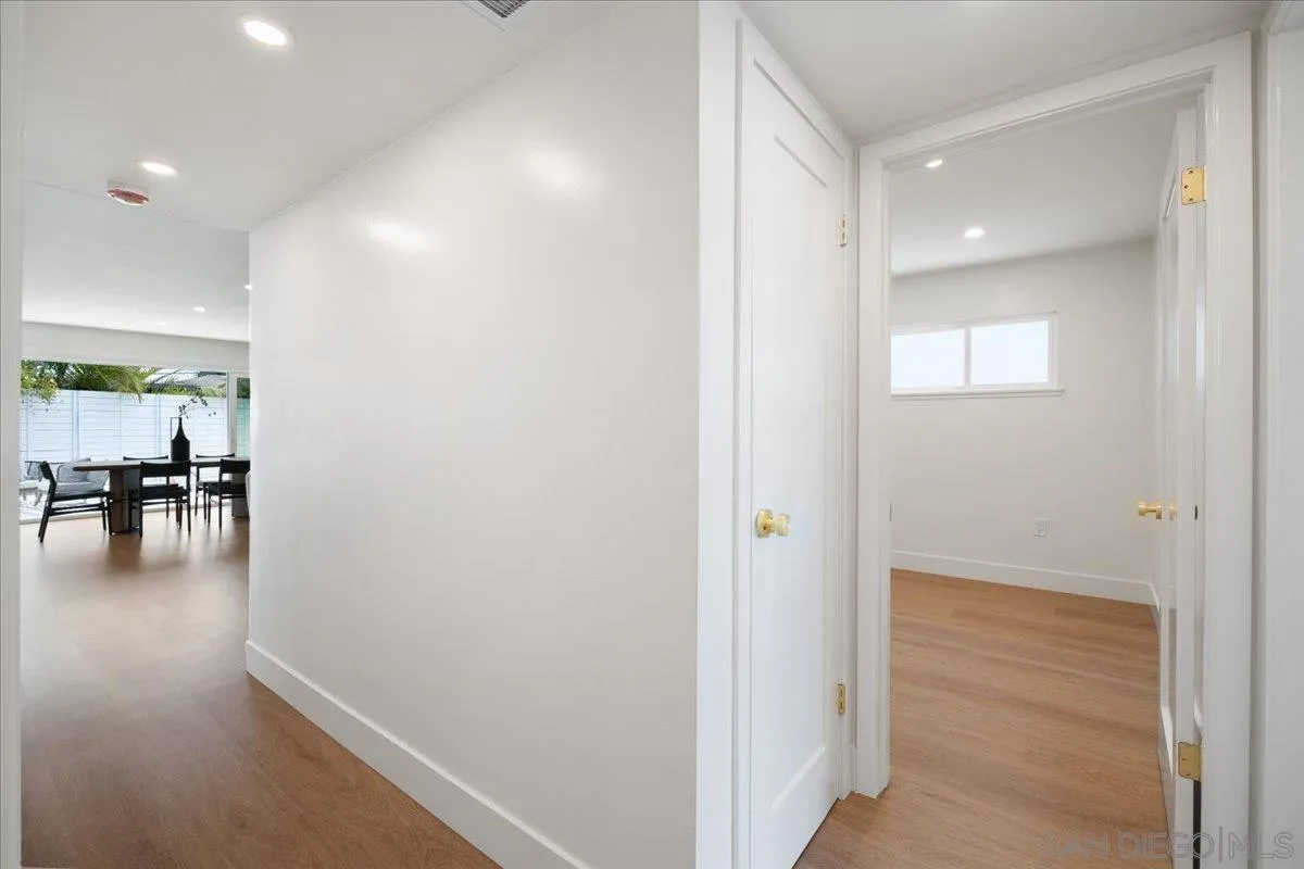 https://cdn.realtyfeed.com/cdn/127/260021899/fdb009e123003de557b6dbb7668385a1.webp