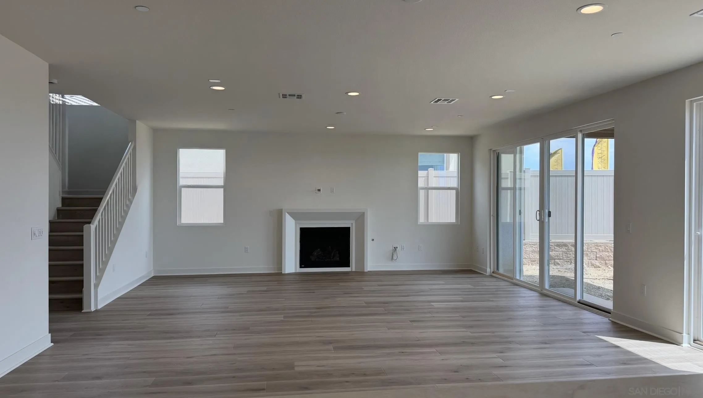 https://cdn.realtyfeed.com/cdn/127/260021901/981208ec7535e3f28d09f87a0b4b9bba.webp