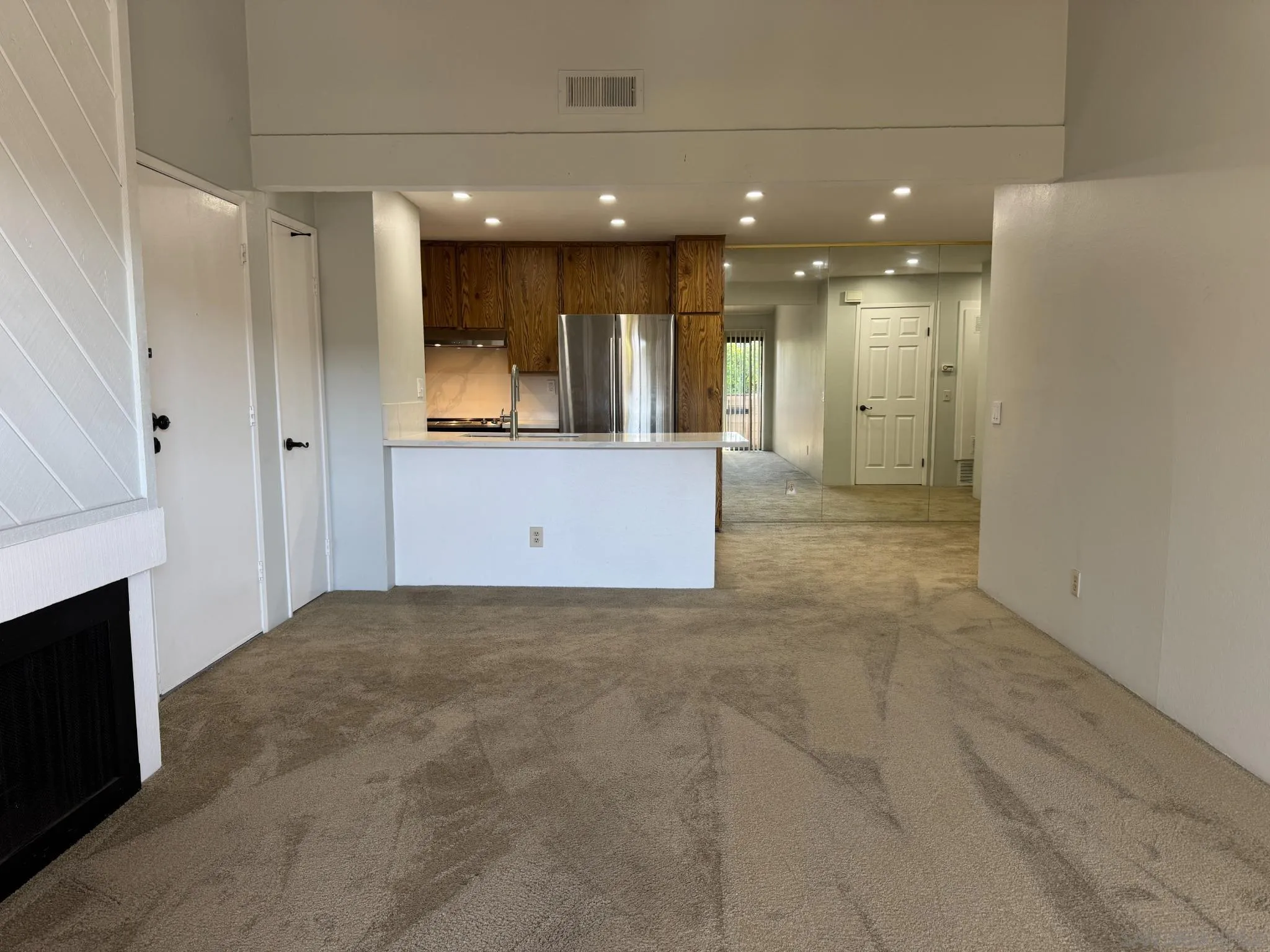 https://cdn.realtyfeed.com/cdn/127/260021904/0f76e90bf1c41737045687436a85d2bb.webp
