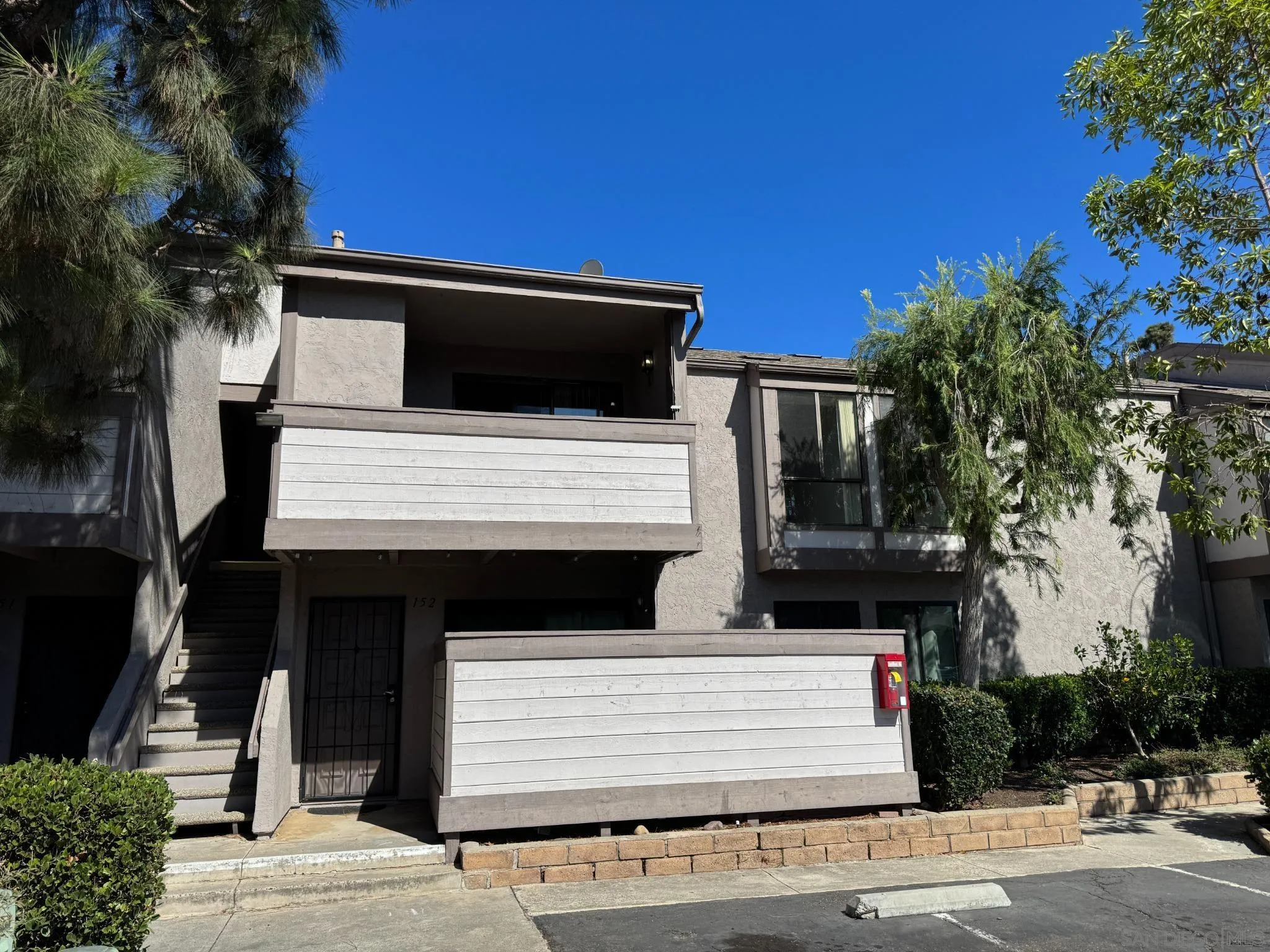 https://cdn.realtyfeed.com/cdn/127/260021904/5a106dd21888348f38b98f8e2e42db3b.webp