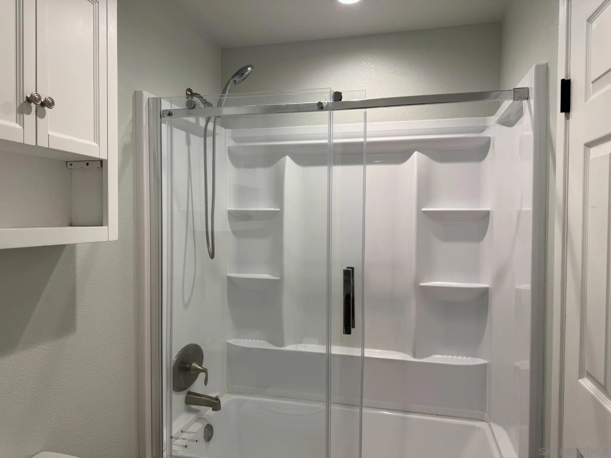 https://cdn.realtyfeed.com/cdn/127/260021904/b61e22b969dc687b73fbfc9f6306db60.webp