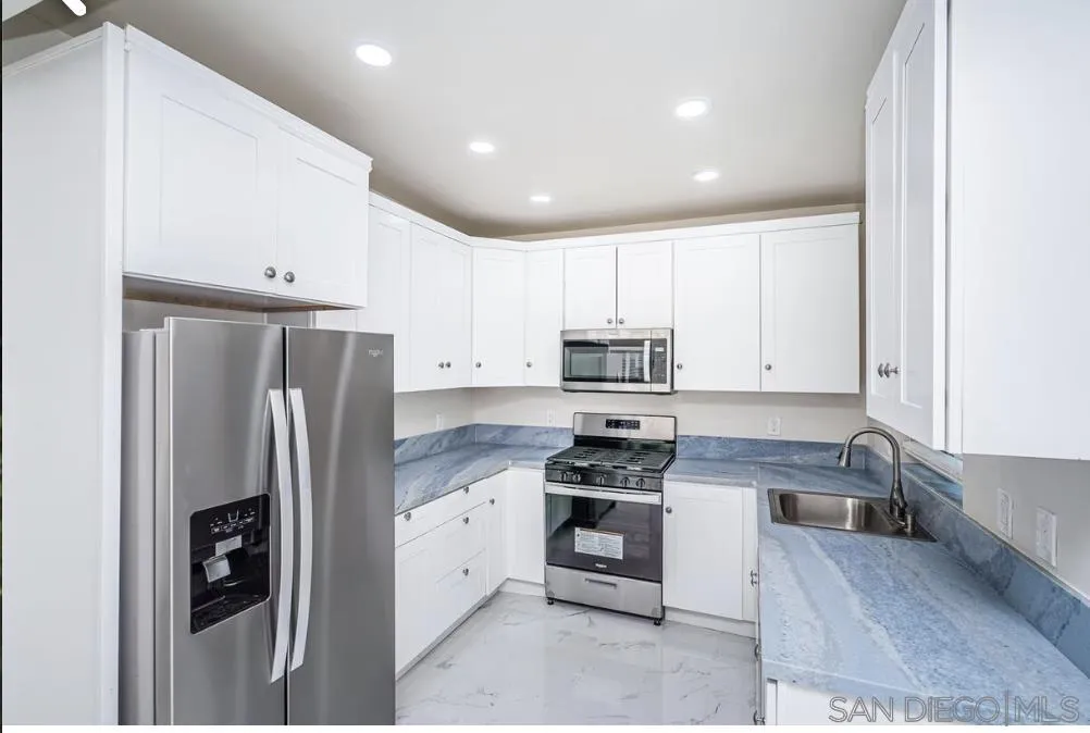 4919 Coconino Way, san Diego, CA 92117 - Photo 4 of 12, San Diego, CA