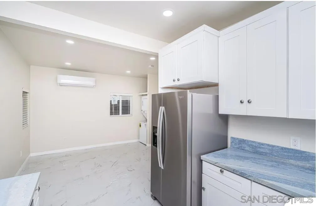4919 Coconino Way, san Diego, CA 92117 - Photo 5 of 12, San Diego, CA