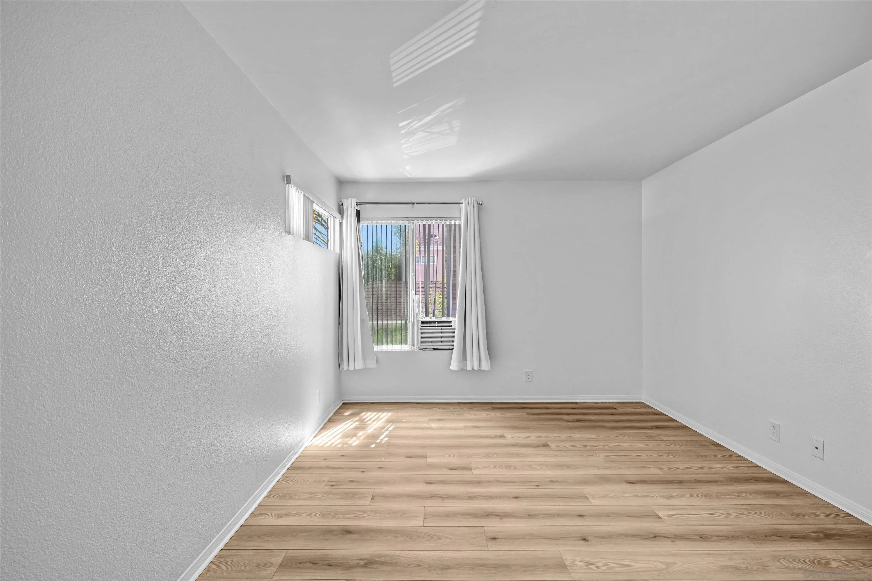 https://cdn.realtyfeed.com/cdn/127/260021908/838d6d931a9fb888070a850884d1251f.webp