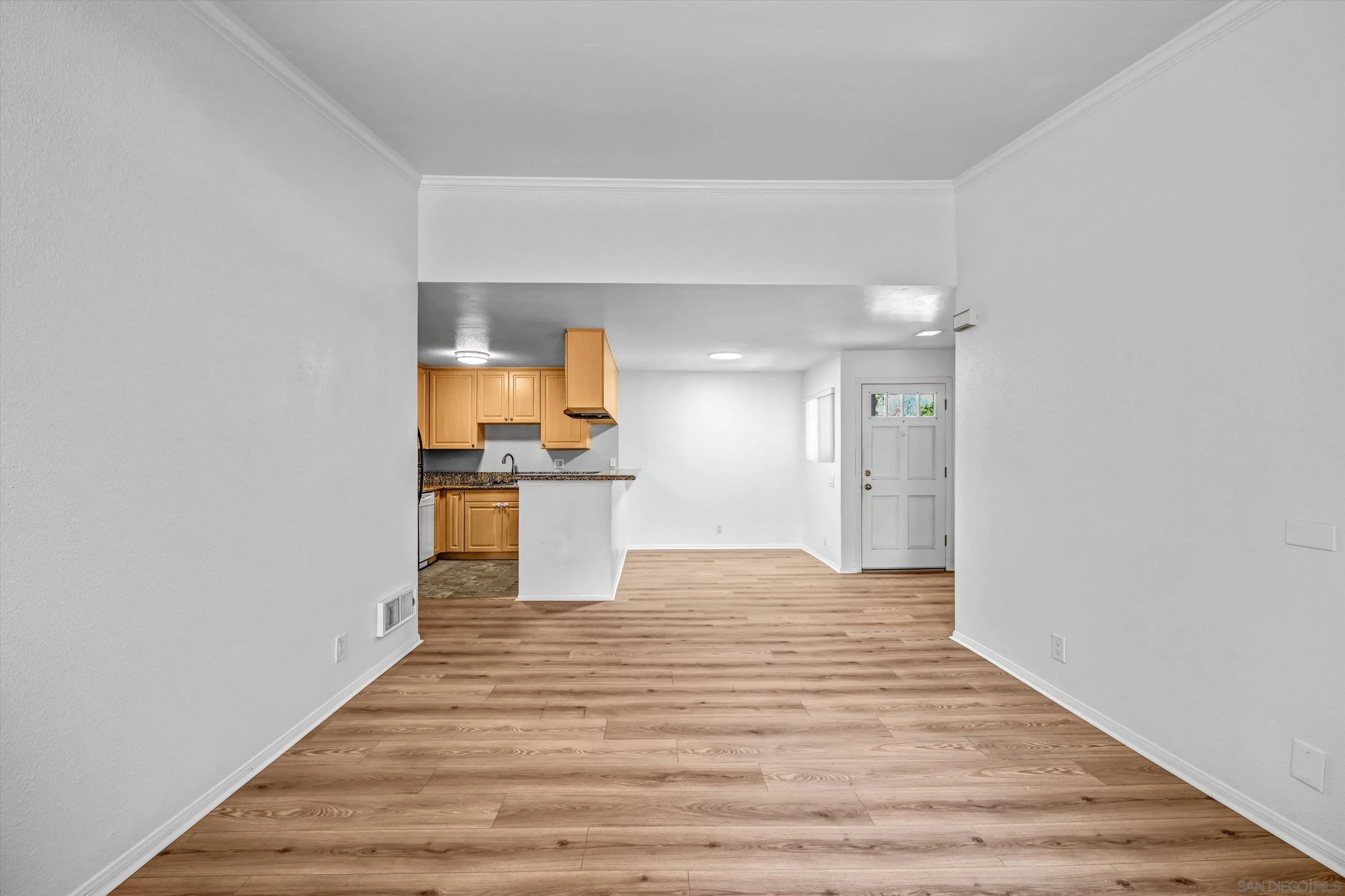 https://cdn.realtyfeed.com/cdn/127/260021908/bedd23c683ab7a5a12f5ef739b16c729.webp