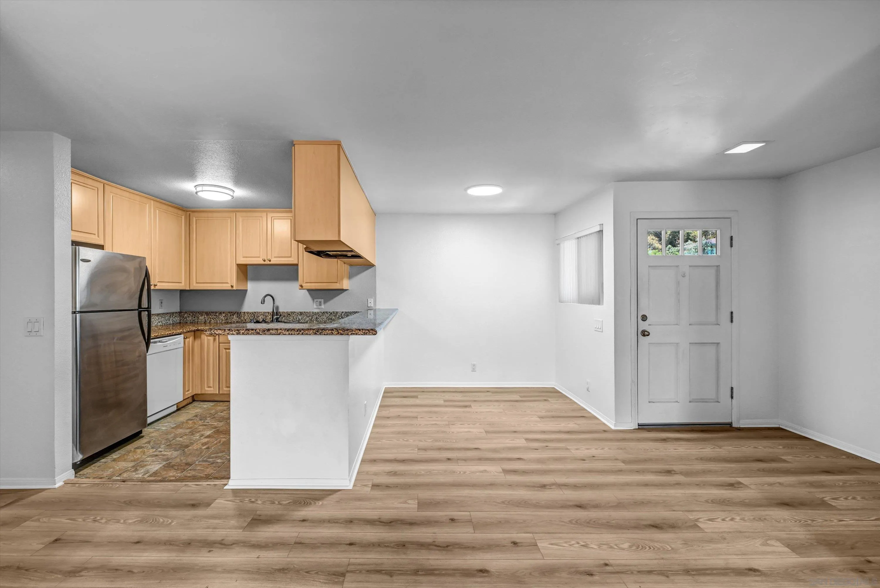 https://cdn.realtyfeed.com/cdn/127/260021908/f3236f359c4d5e8bc4e532aa14628bd7.webp