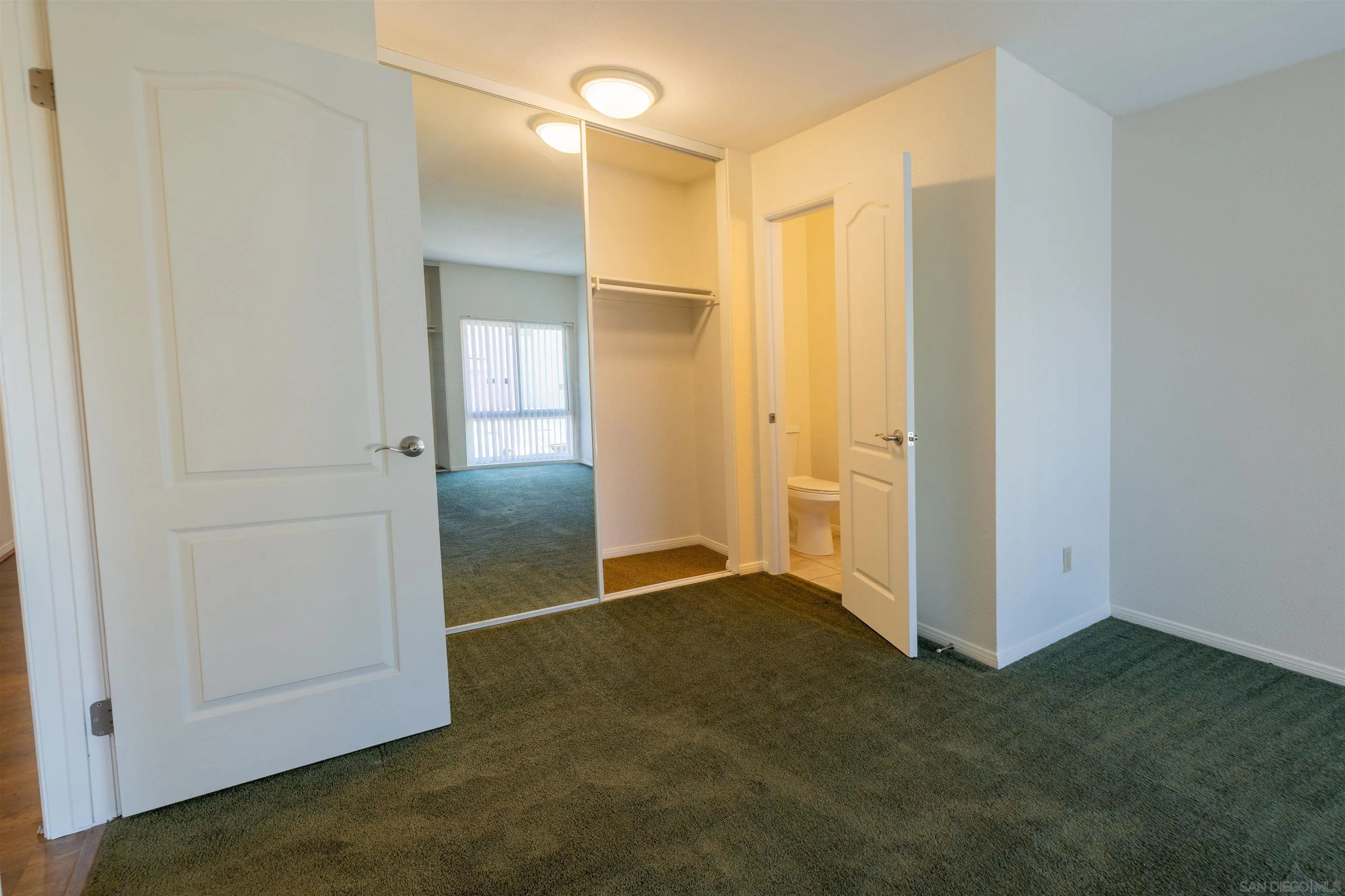https://cdn.realtyfeed.com/cdn/127/260021923/3977a73c25e1b439e6854ad2b5a27dfc.webp