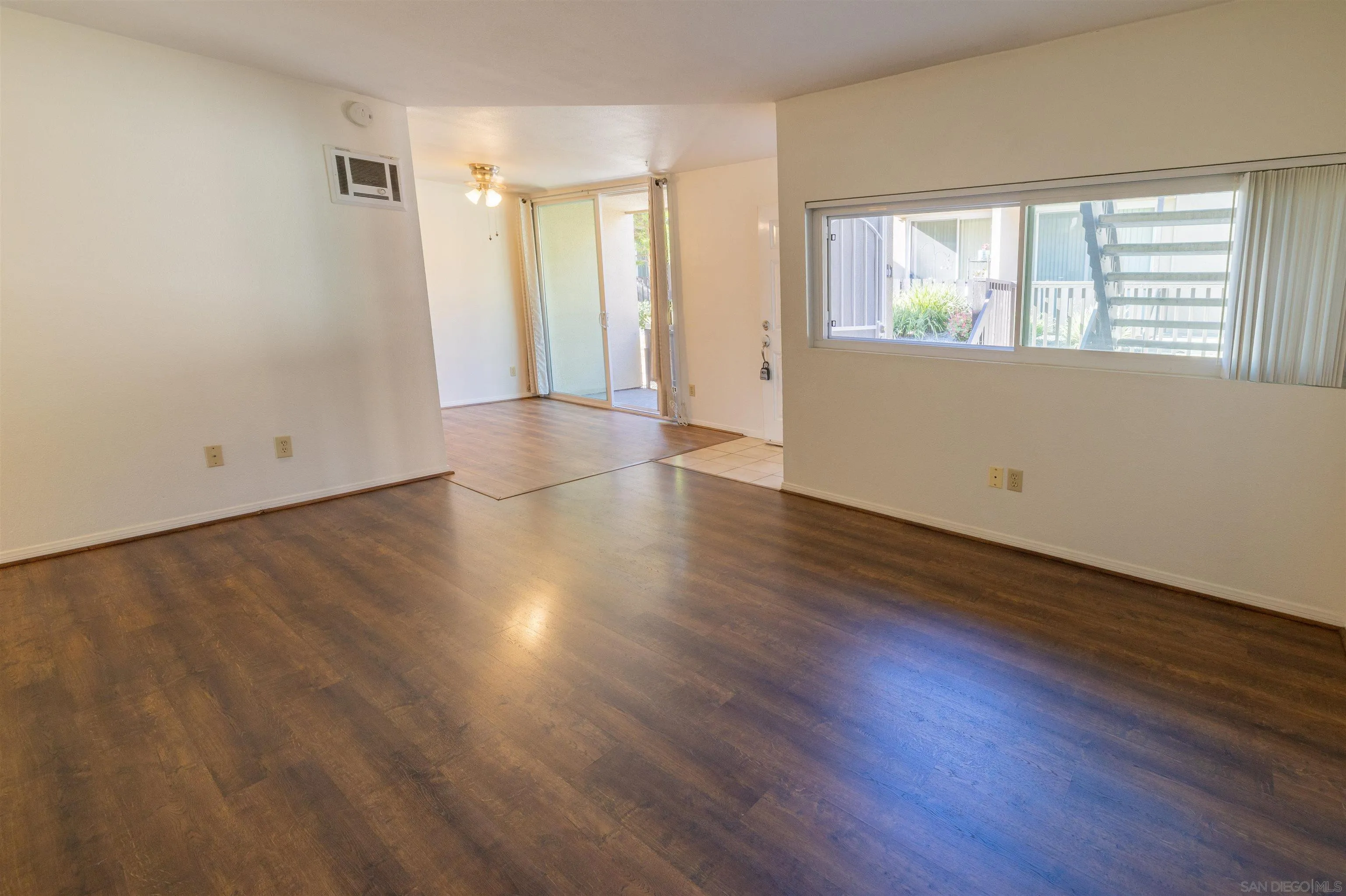 https://cdn.realtyfeed.com/cdn/127/260021923/3a4469792ce9008b33811b1df2765e3e.webp