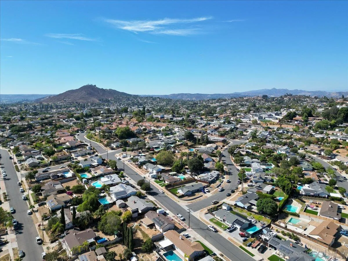 https://cdn.realtyfeed.com/cdn/127/260021924/24ba6d6c69075eb1664e6eb0ee7ad061.webp