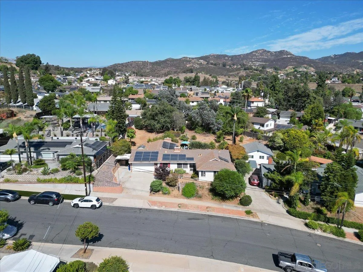 https://cdn.realtyfeed.com/cdn/127/260021924/599a543f656b68ab3d70d5dc4b5f4da2.webp