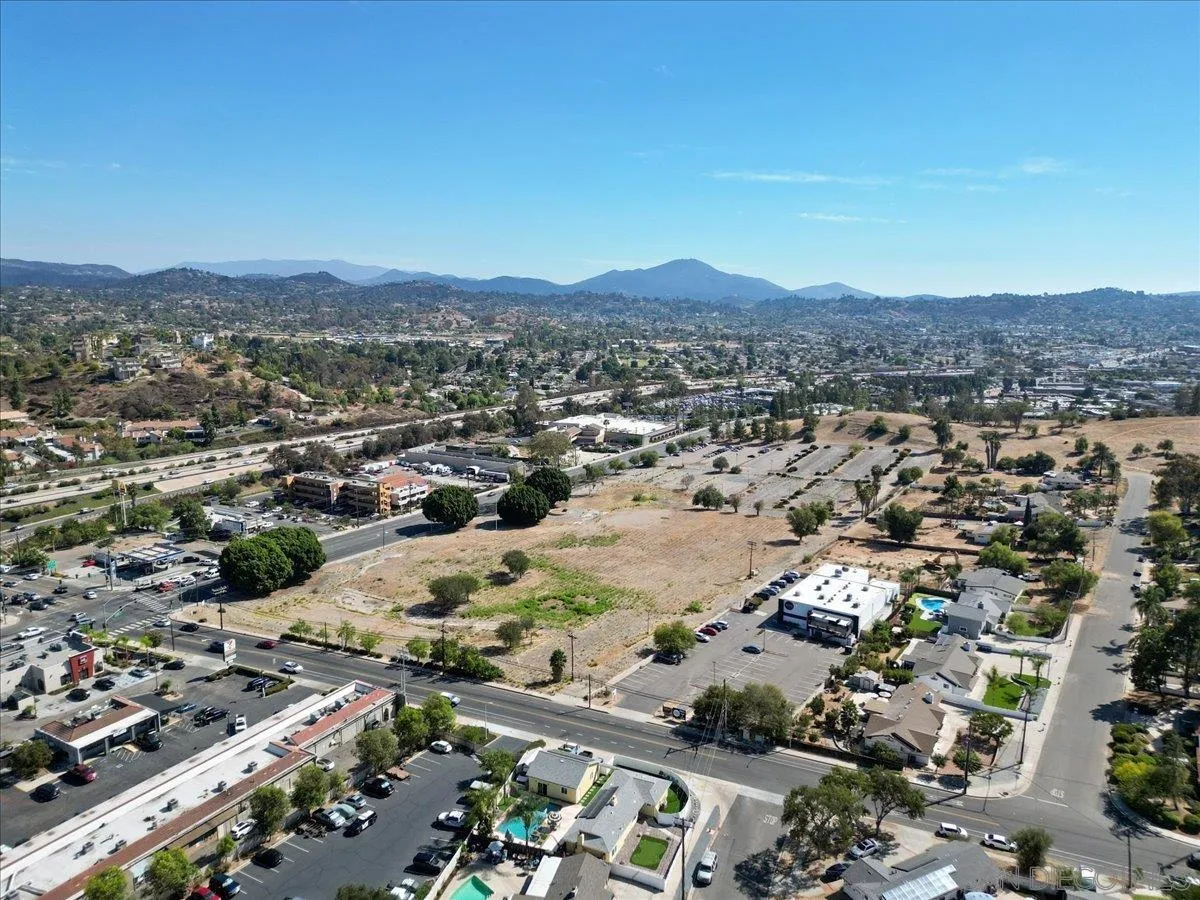 https://cdn.realtyfeed.com/cdn/127/260021924/d6e9381e7deef8c076575b1b8409134f.webp