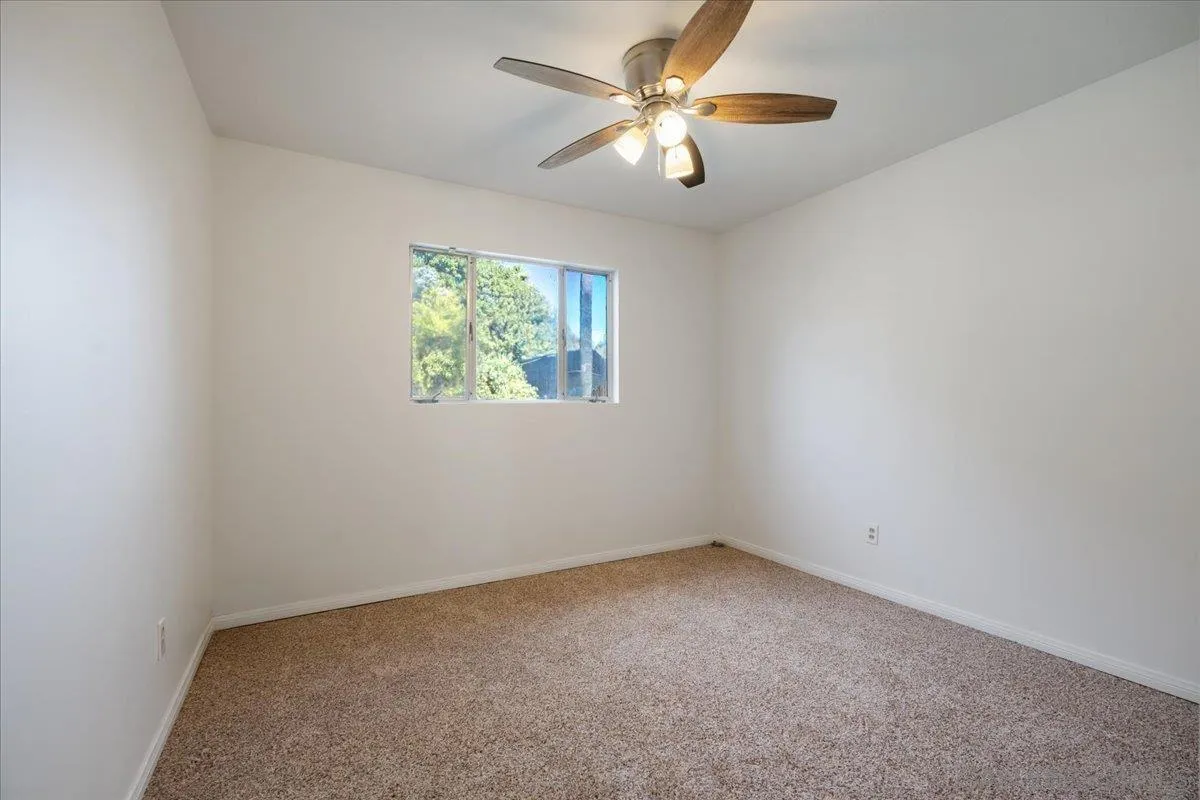 https://cdn.realtyfeed.com/cdn/127/260021924/db536fcce62367e1cc04ef74c278fb39.webp