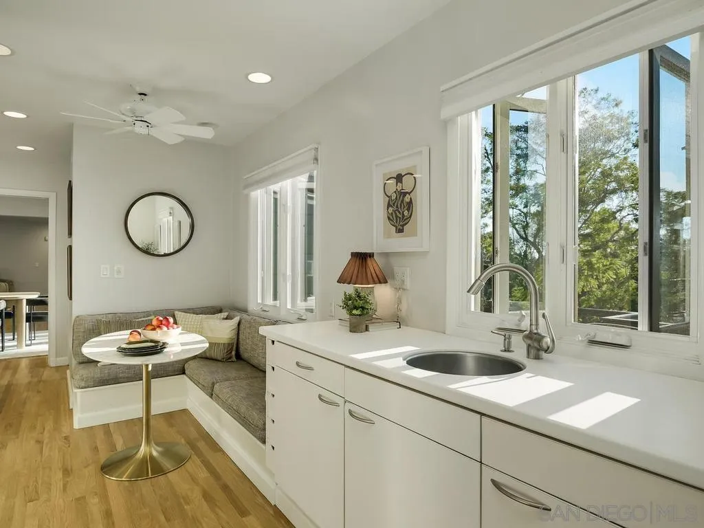 https://cdn.realtyfeed.com/cdn/127/260021936/2330527d620ac87ad5c14cef6fea1a70.webp