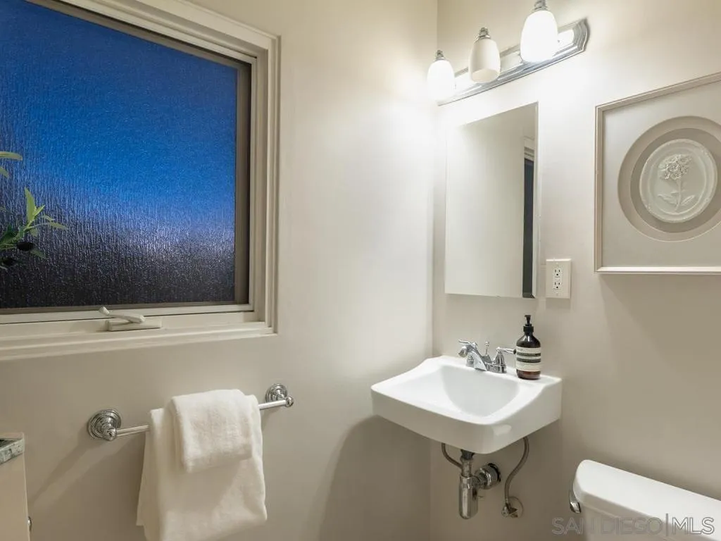 https://cdn.realtyfeed.com/cdn/127/260021936/a0ef378d7c49d82a6df899c497d8907e.webp