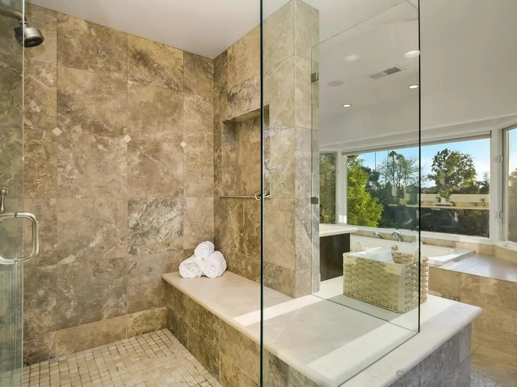 https://cdn.realtyfeed.com/cdn/127/260021936/ab6f58807573bb31bf49827d29a5f8af.webp