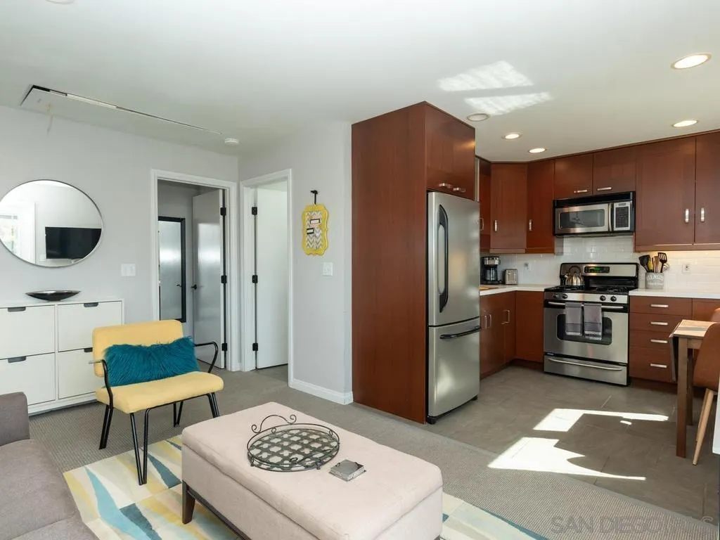 https://cdn.realtyfeed.com/cdn/127/260021936/b4788cac7948871095659471ddbec9e6.webp
