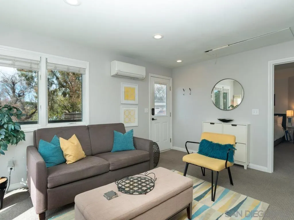 https://cdn.realtyfeed.com/cdn/127/260021936/b9fba4b934595fb2e1321cef72e76aea.webp