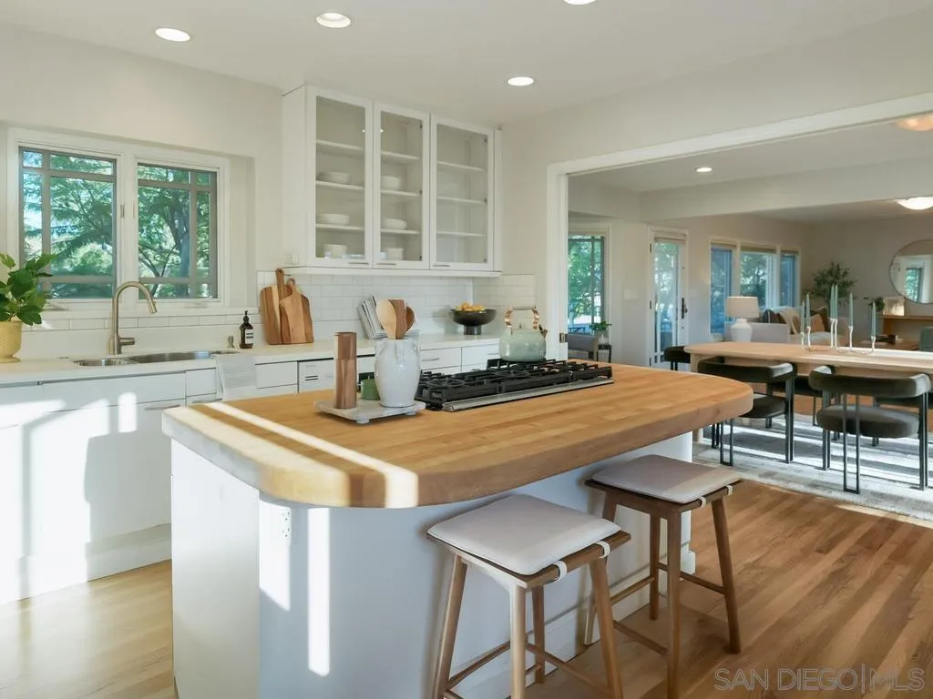https://cdn.realtyfeed.com/cdn/127/260021936/c5e514a57401f8d3c6e53e1f08b15036.webp
