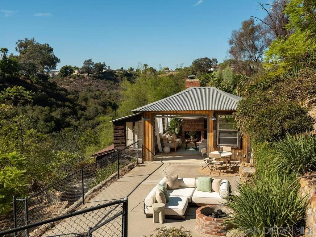 https://cdn.realtyfeed.com/cdn/127/260021936/fc58b5473b7cf612b760a40127c90928.webp