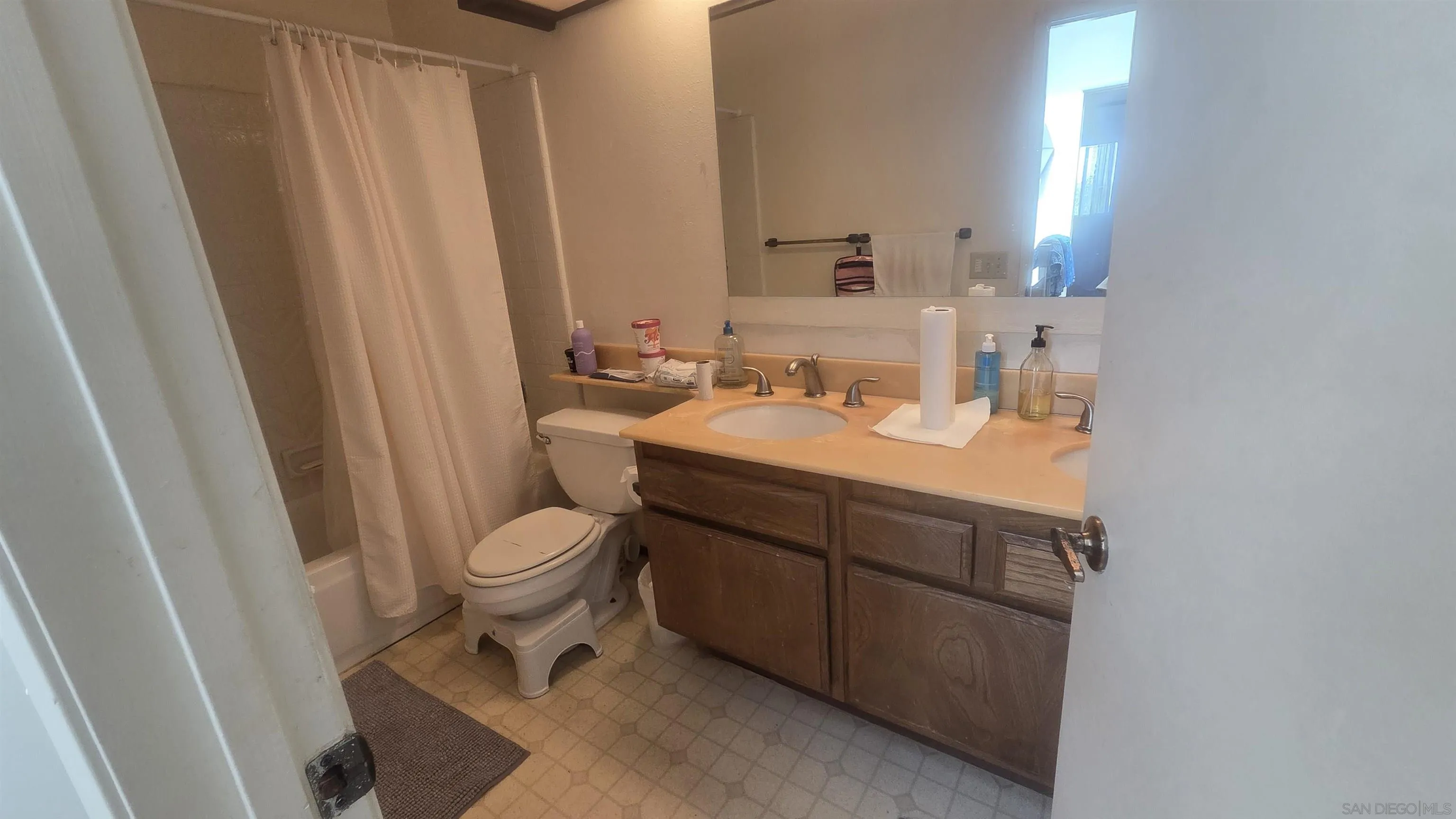 https://cdn.realtyfeed.com/cdn/127/260021938/ea9b312a8907ac6ae55b0d270c05678d.webp