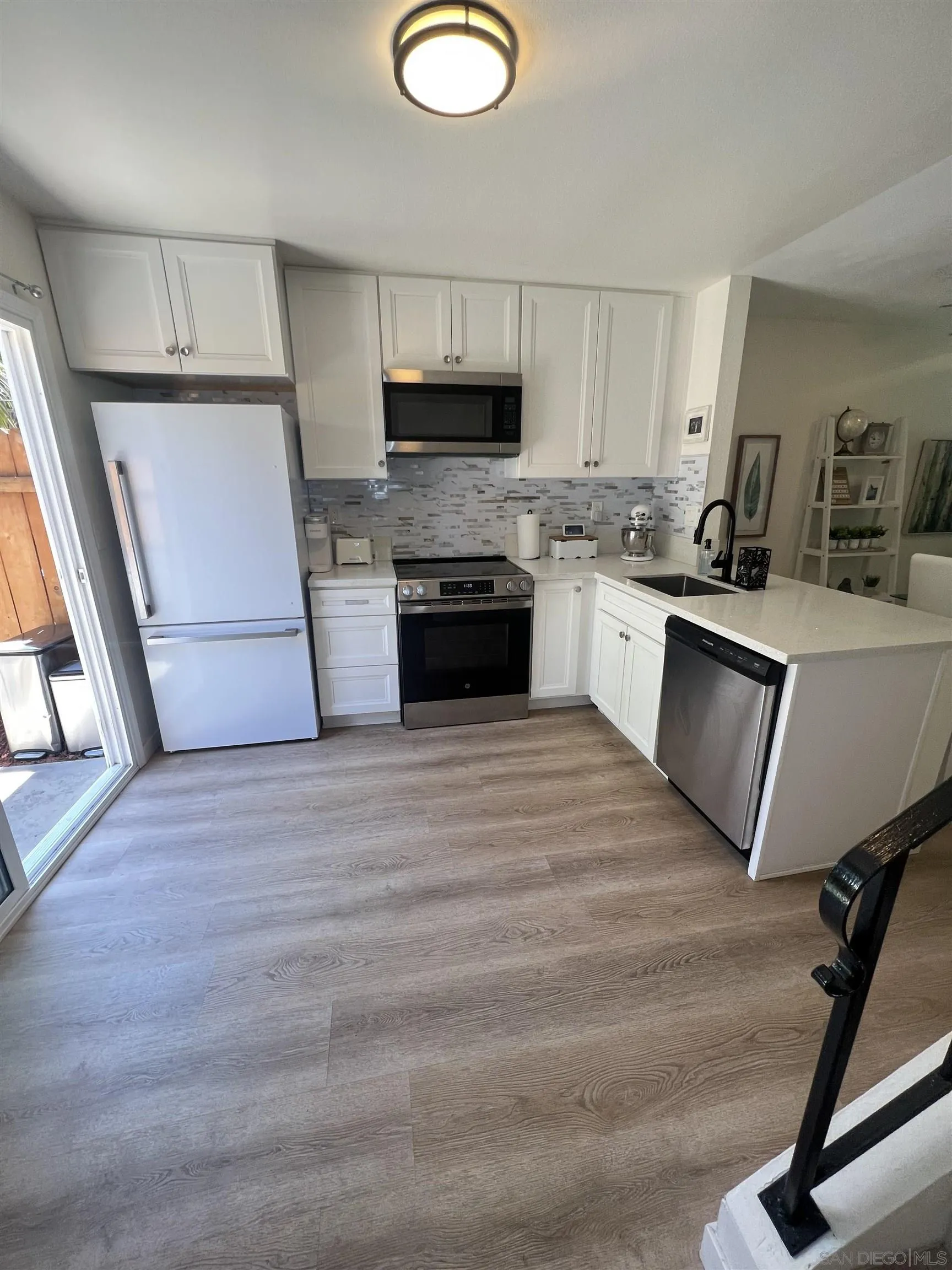 https://cdn.realtyfeed.com/cdn/127/260021939/29a32954f81b01d507cf308f4522f39f.webp