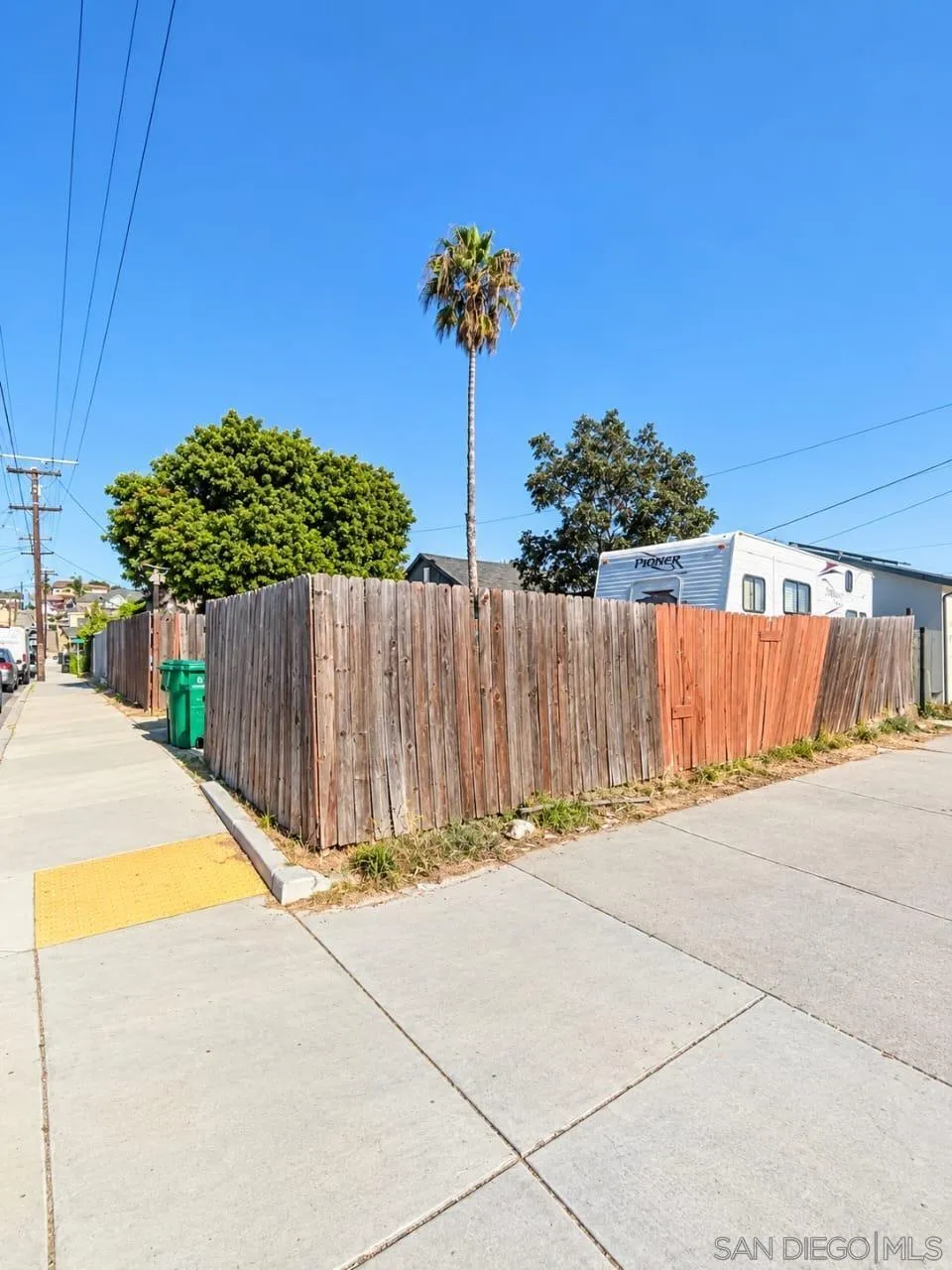 304 Milbrae St, San Diego, CA 92113 - Photo 5 of 11, San Diego, CA